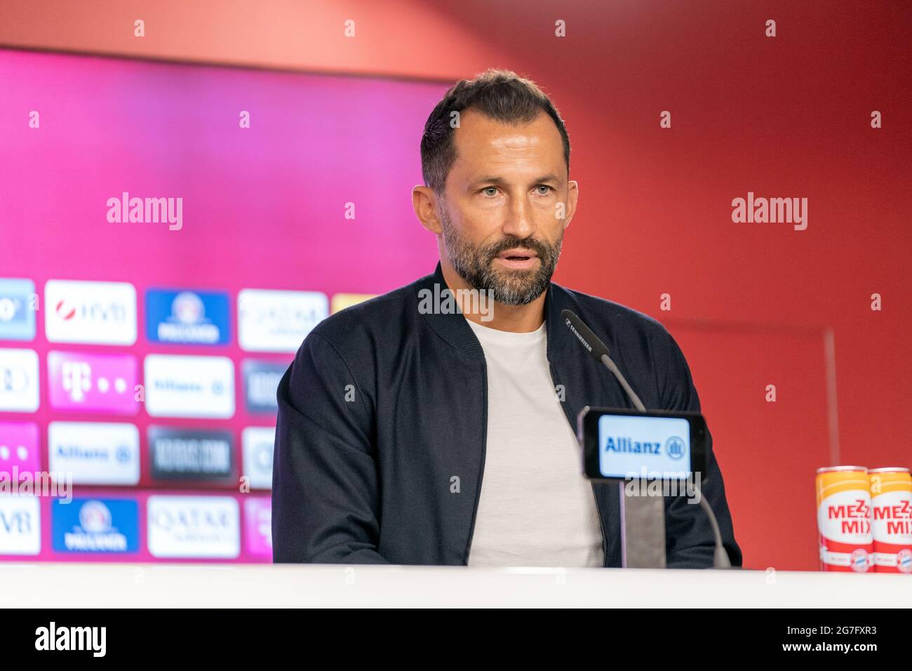 Hasan Salihamidzic, FC Bayern München bei einer Pressekonferenz am 13. Juli 2021 in der Vereinszentrale in München Stockfoto