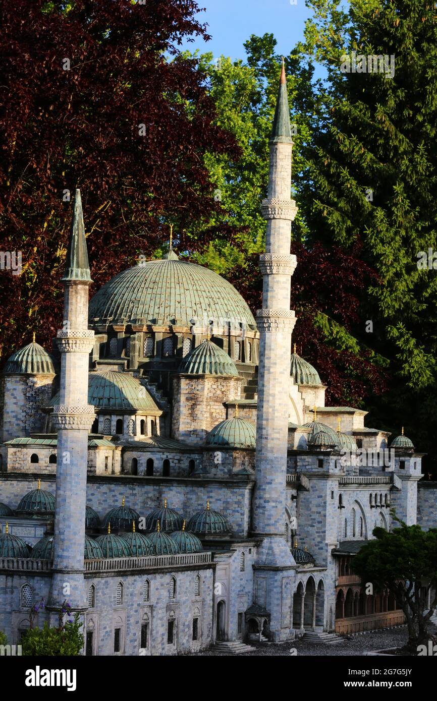 Architektur und Sehenswürdigkeiten im Freizeitpark Minimundus. Ghen Sie auf Entdeckungsreise in die kleine Welt am Wörthersee Stockfoto