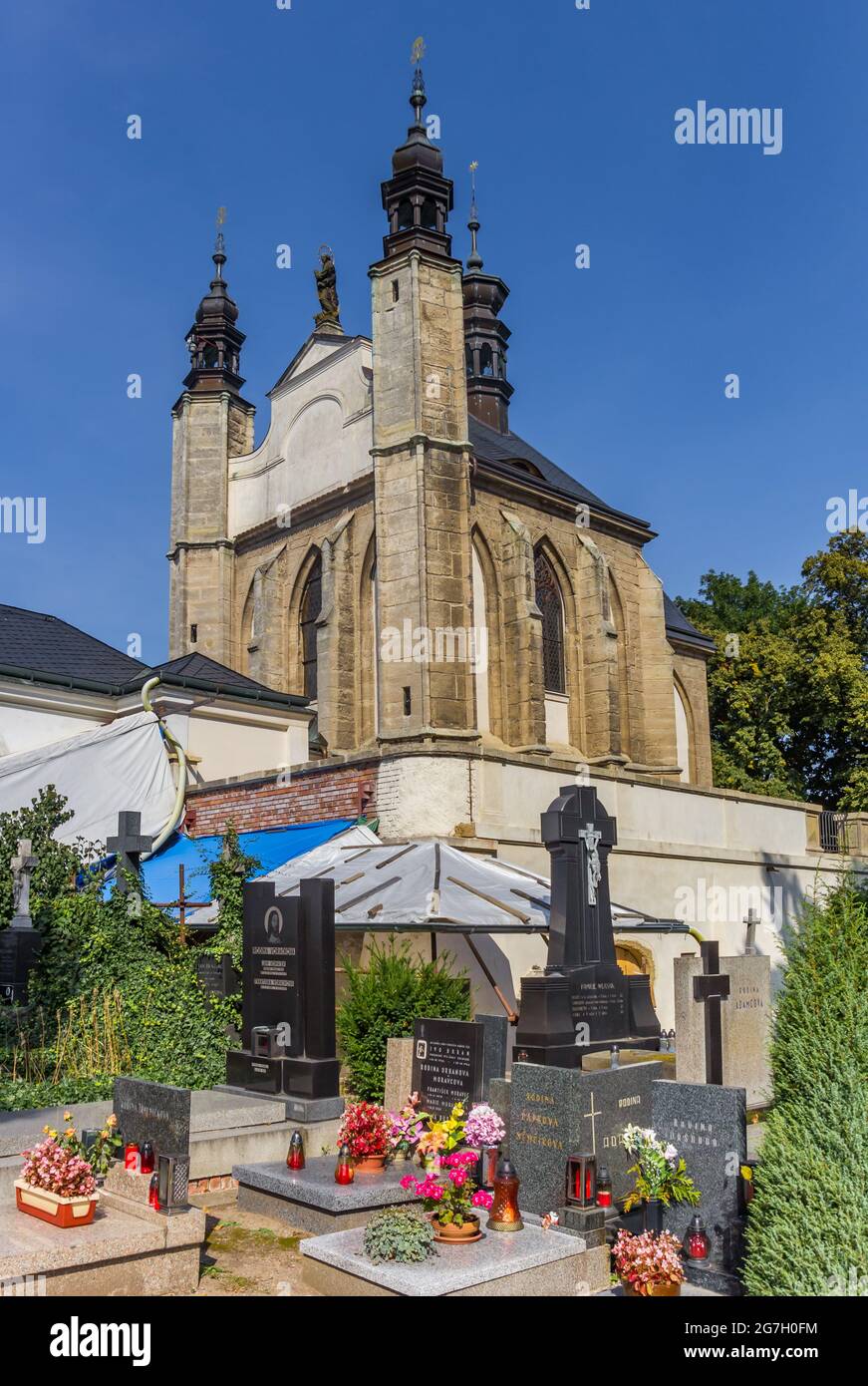 Friedhof und Kapelle des Sedlec-Beinhauses in Kutna Hora, Tschechische Republik Stockfoto