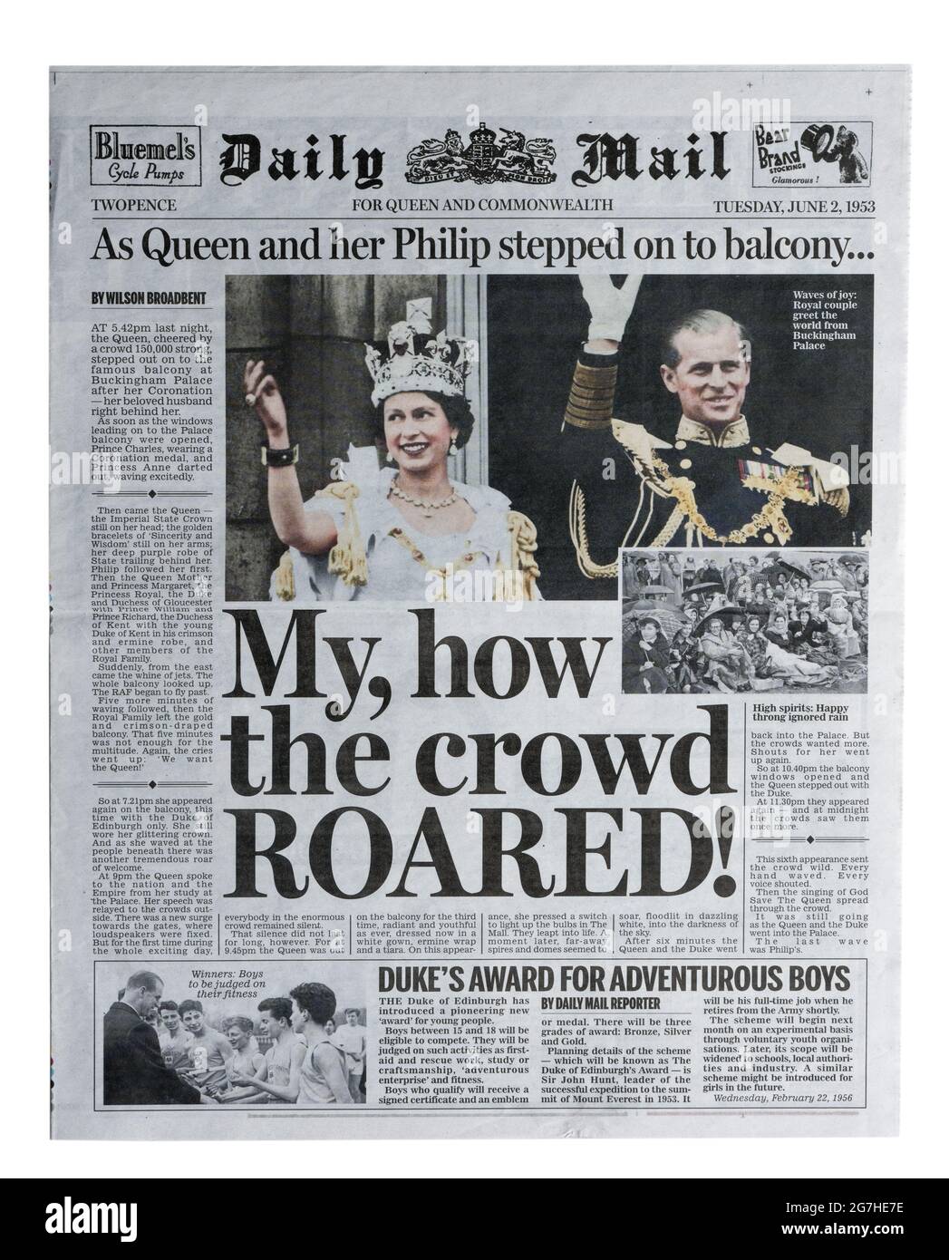Eine historische Reproduktion Titelseite der Daily Mail mit der Überschrift wie die Menge brüllte, über die Ehe von Königin Elizabeth und Prinz Phi aus dem Jahr 1953 Stockfoto