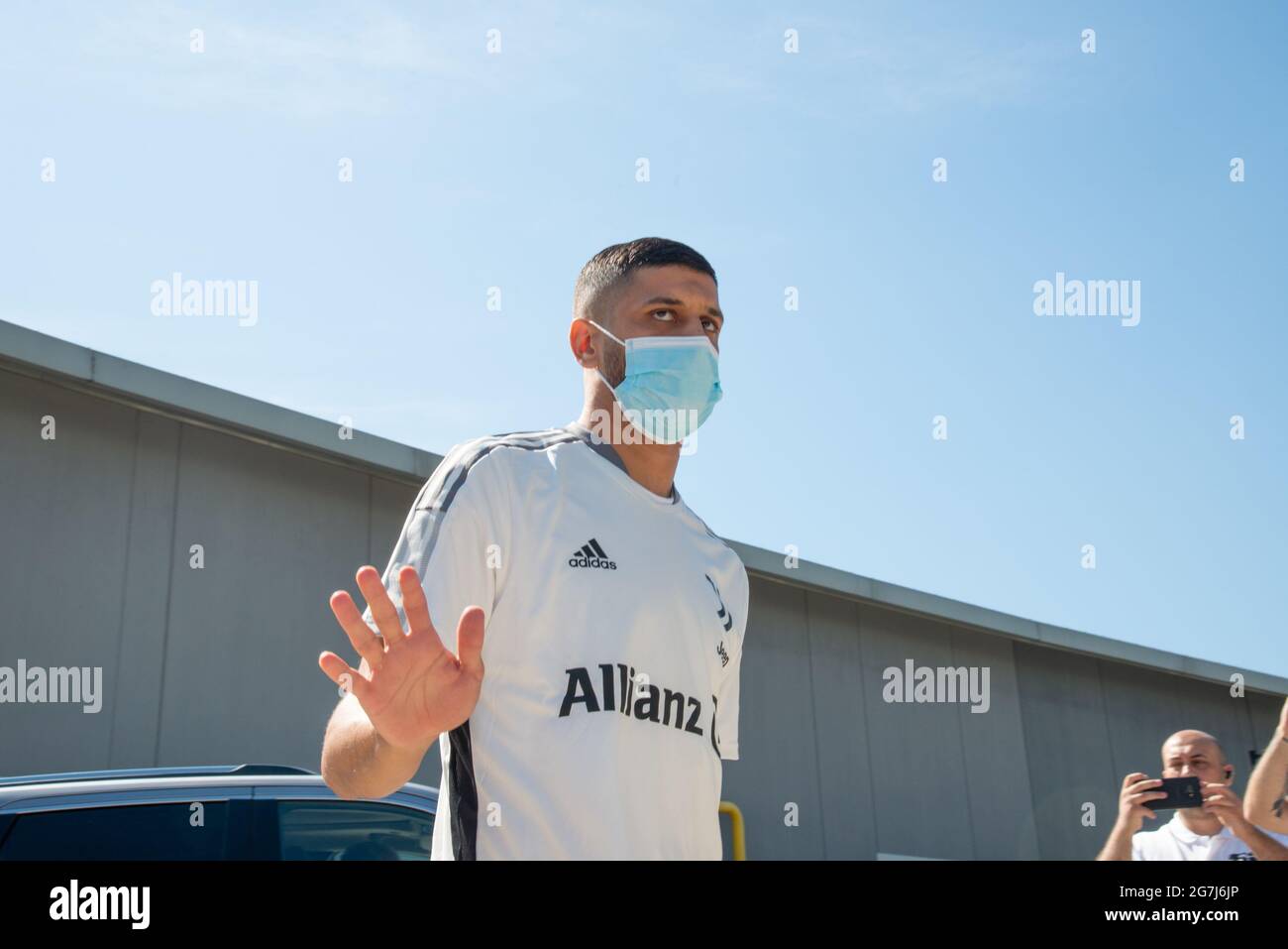 Hamza Rafia vom FC Juventus kommt vor der Saison 2021-202 zu medizinischen Besuchen bei J-Medical in Turin Stockfoto