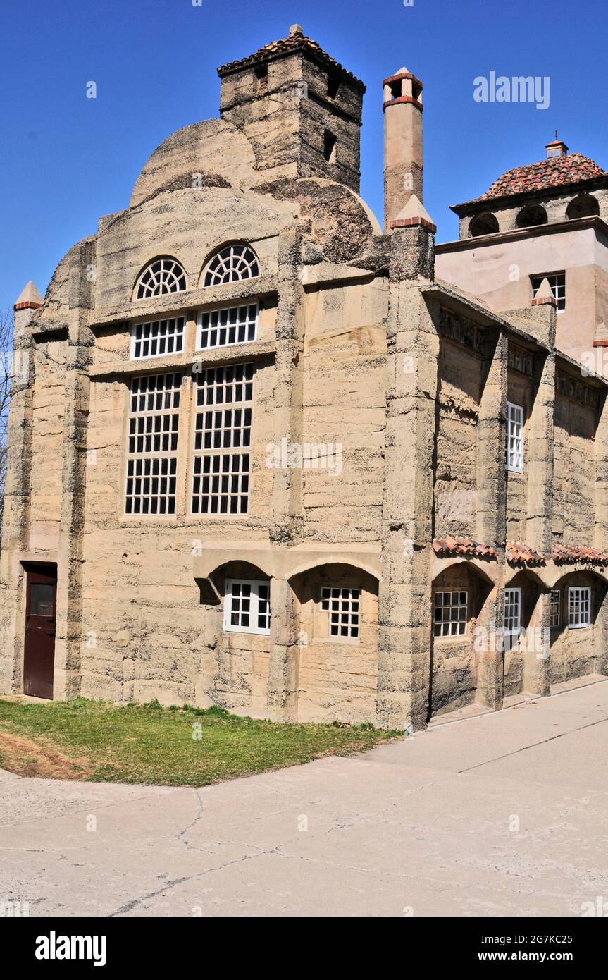 Das Mährische Töpferei & Fliesenarbeiten Geschichtsmuseum, Doylestown, PA, USA Stockfoto