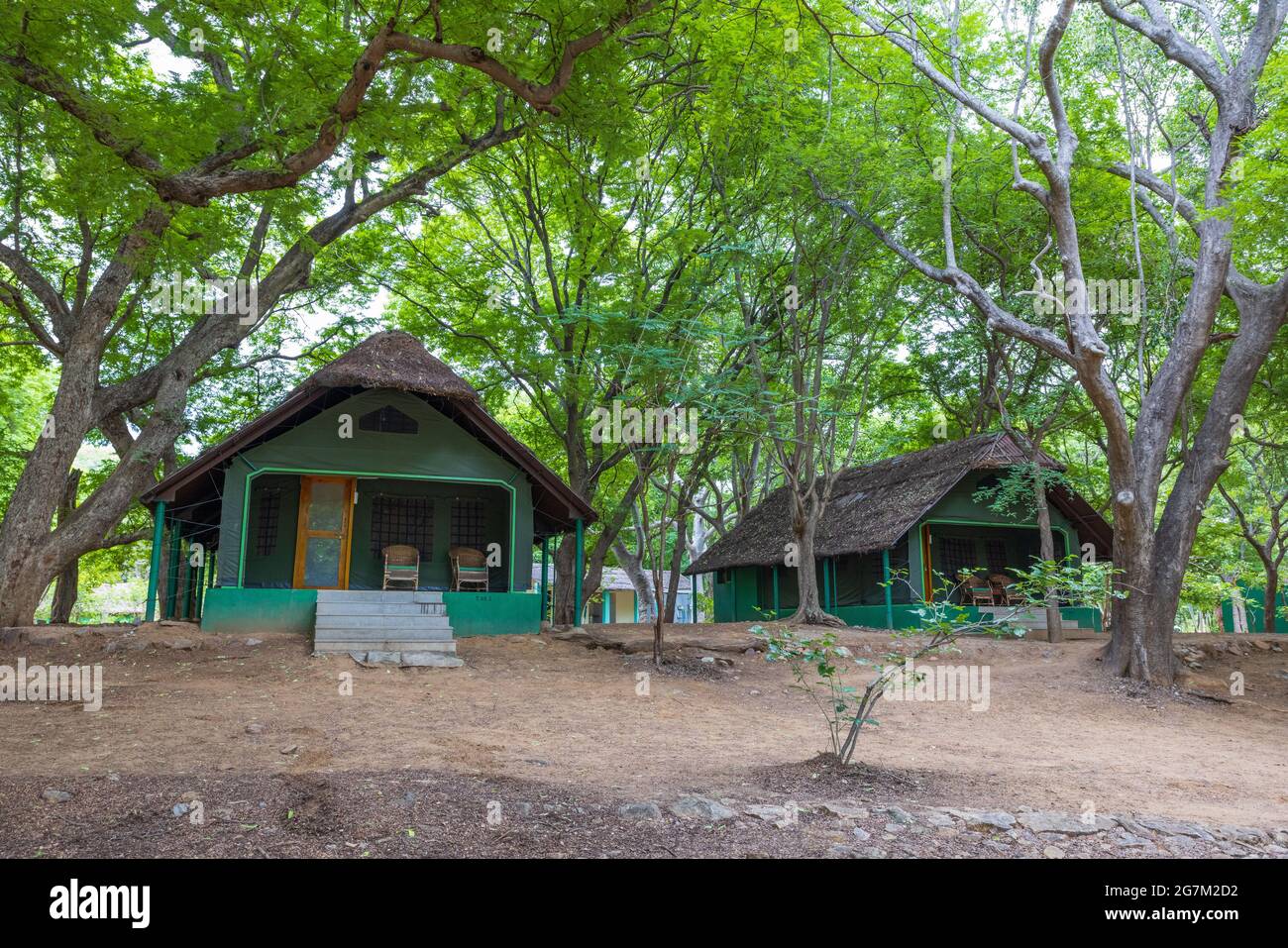 Bheemeshwari Adventure Camp : Zeltunterkünfte - Jungle Lodges Resorts (Karnataka, Indien) Stockfoto