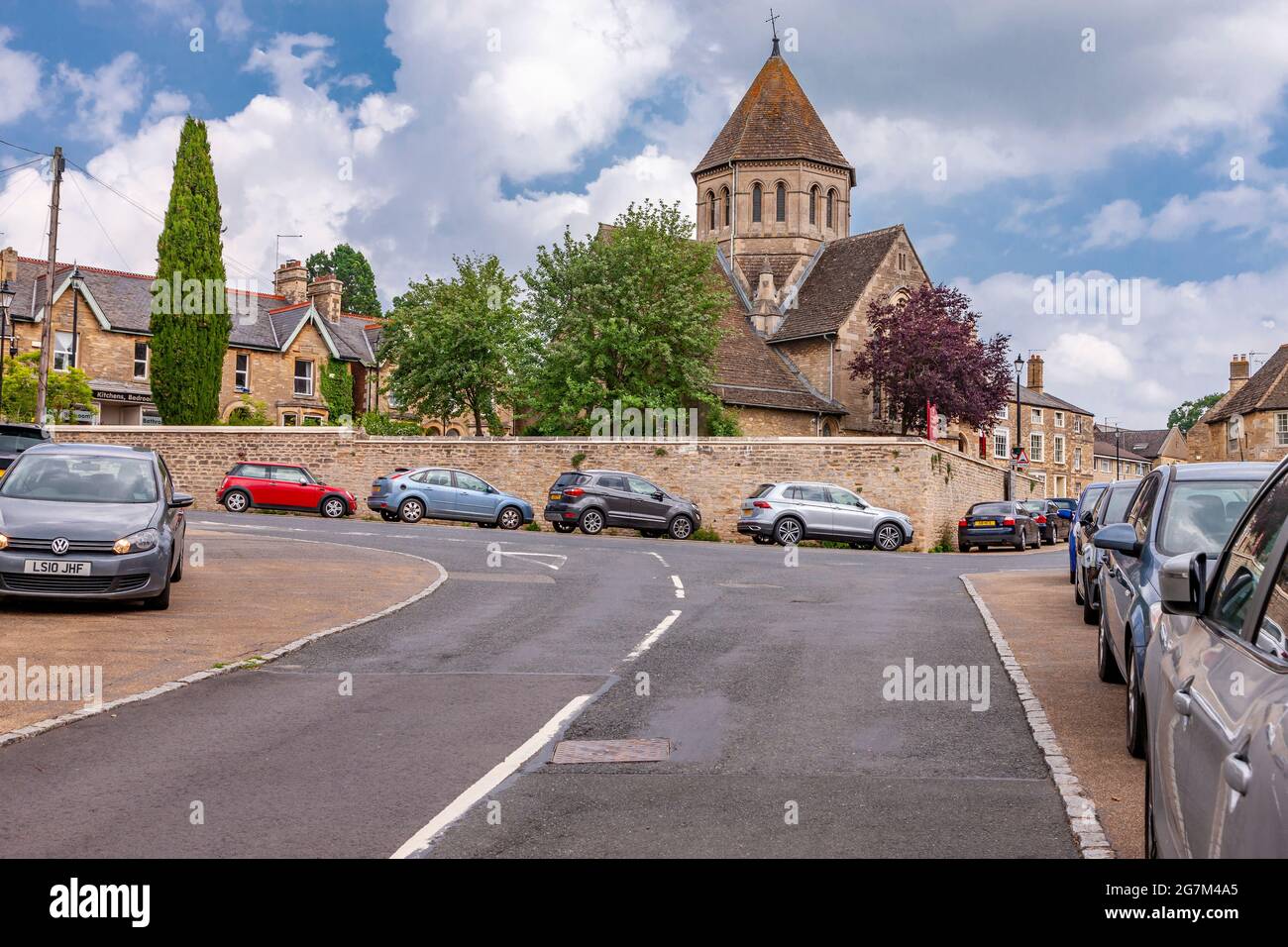 Katholische Kirche der heiligste Name Jesu von Stoke Hill, Oundle, Northamptonshire aus gesehen. Stockfoto