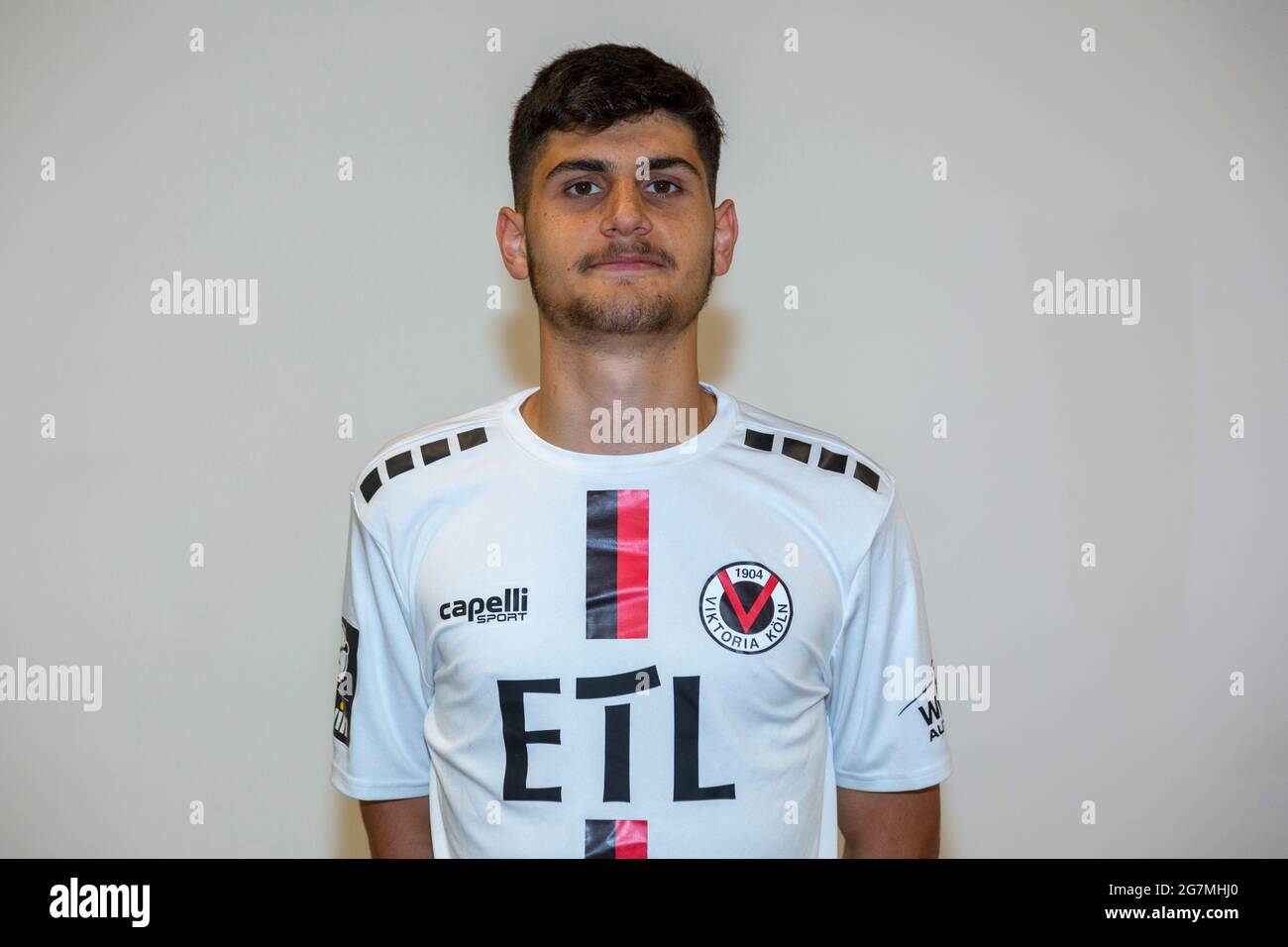 Fußball, 3. Liga, 2021/2022, FC Viktoria Köln, Sportpark Höhenberg, Teampräsentation zur neuen Spielzeit, Pressefotoschießen, Ilhan Altuntas Stockfoto