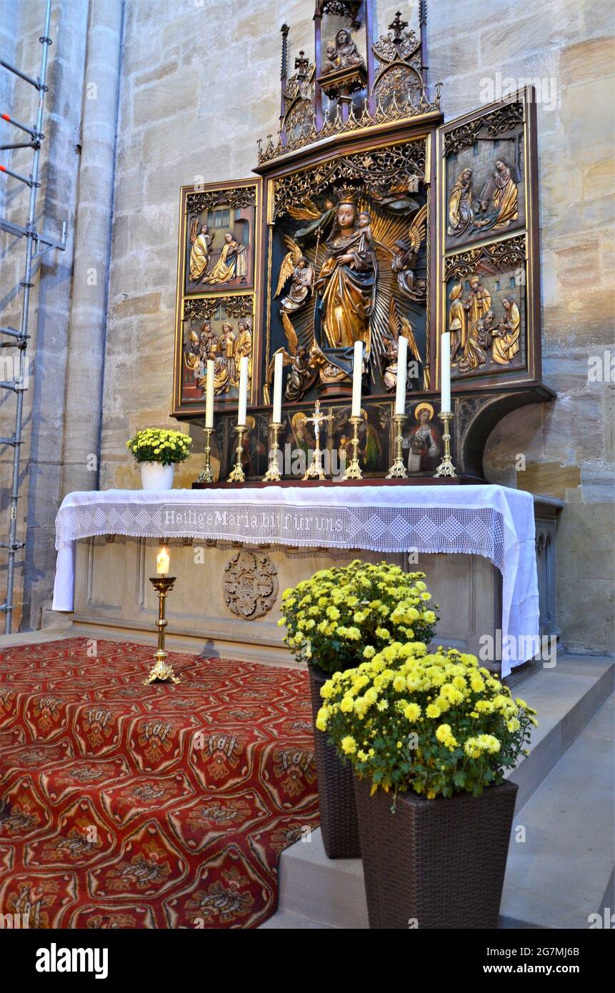 Bamberg, Deutschland: Innenraum des Bamberger Doms, ein spätromanisches Gebäude mit vier Türmen Stockfoto