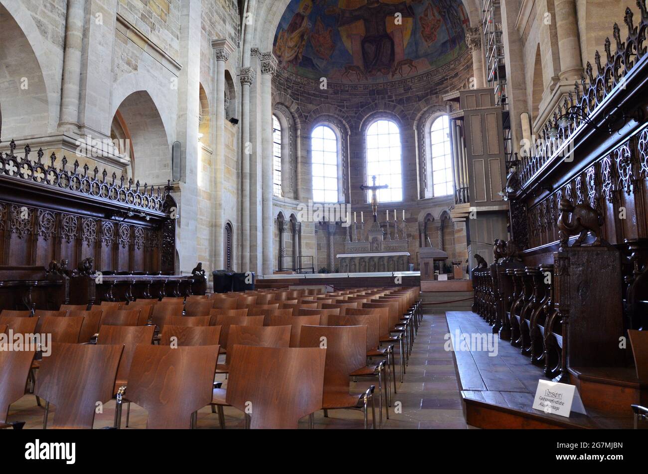 Bamberg, Deutschland: Innenraum des Bamberger Doms, ein spätromanisches Gebäude mit vier Türmen Stockfoto