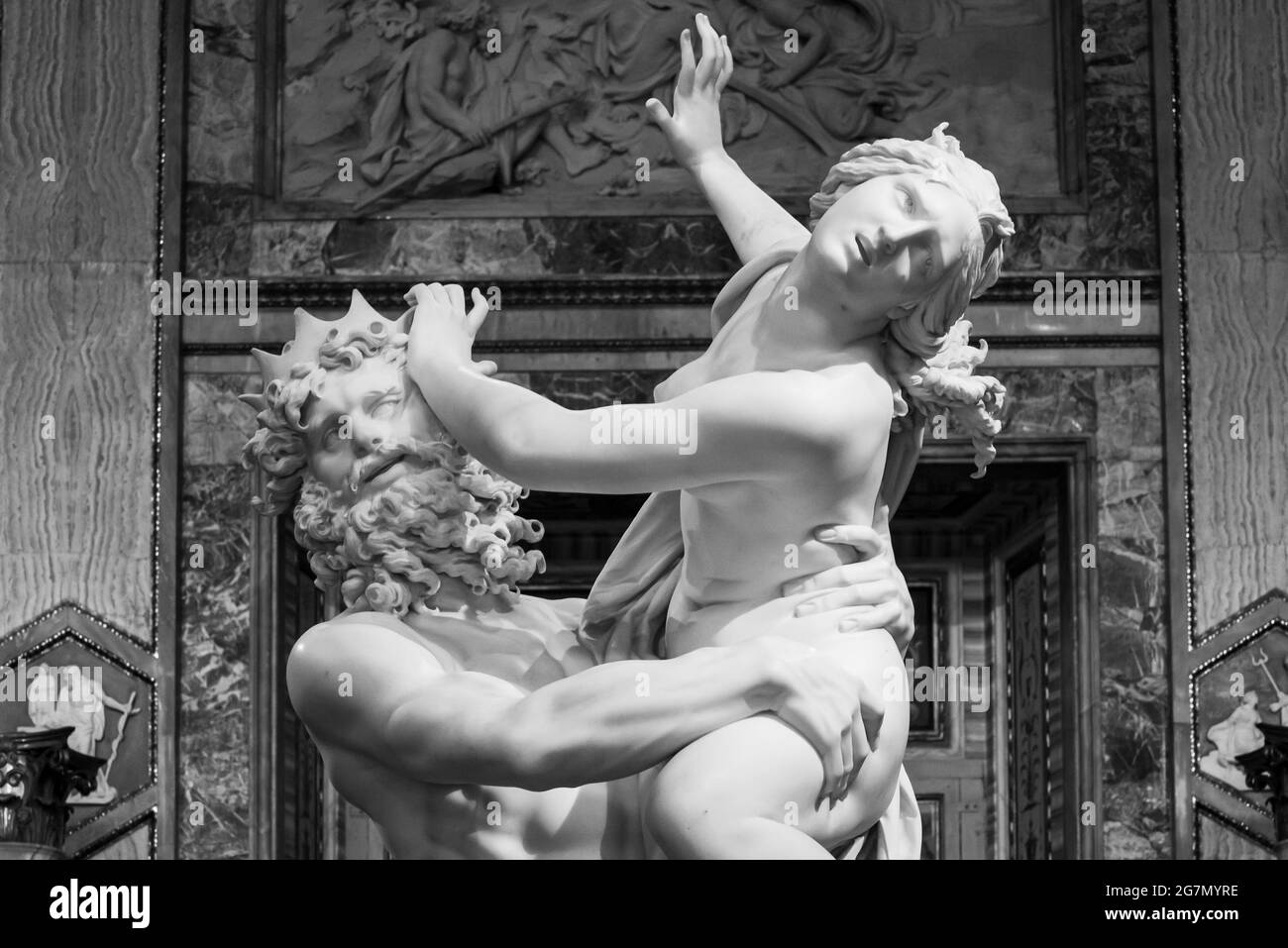 Schwarz-Weiß-Foto eines Berninis Meisterwerk: Nahaufnahme´s Proserpine und Hades Gesichtern Stockfoto