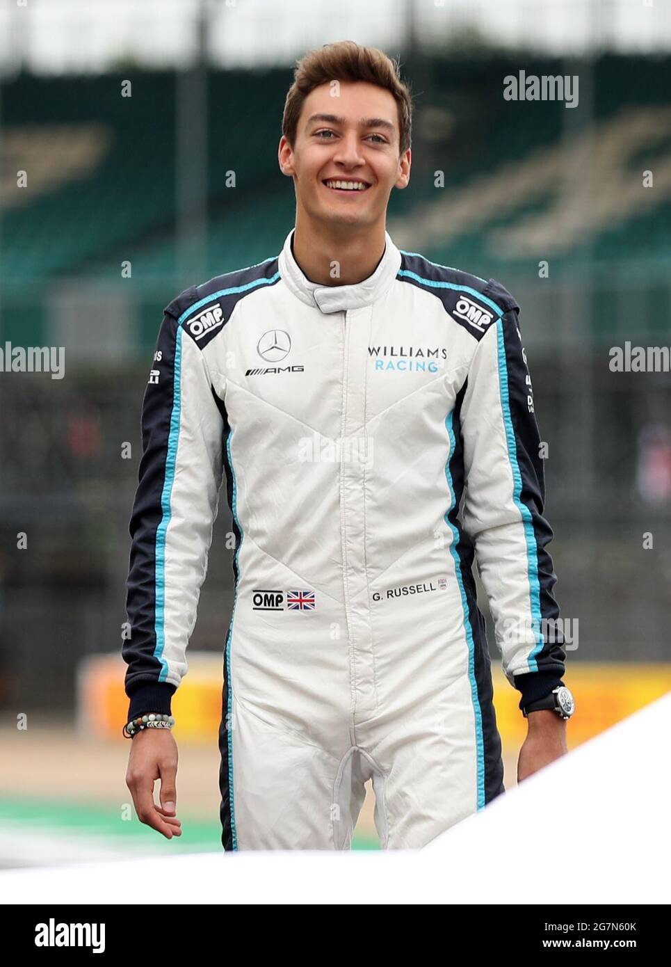 William’s George Russel im Fahrerlager vor dem Grand Prix von Großbritannien in Silverstone, Towcester. Bilddatum: Donnerstag, 15. Juli 2021. Stockfoto