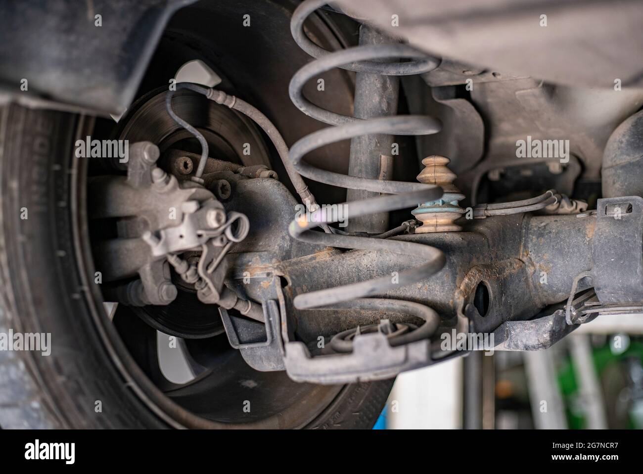 Detail der Stoßdämpfer für Fahrzeuge mit starrer Achse Stockfoto
