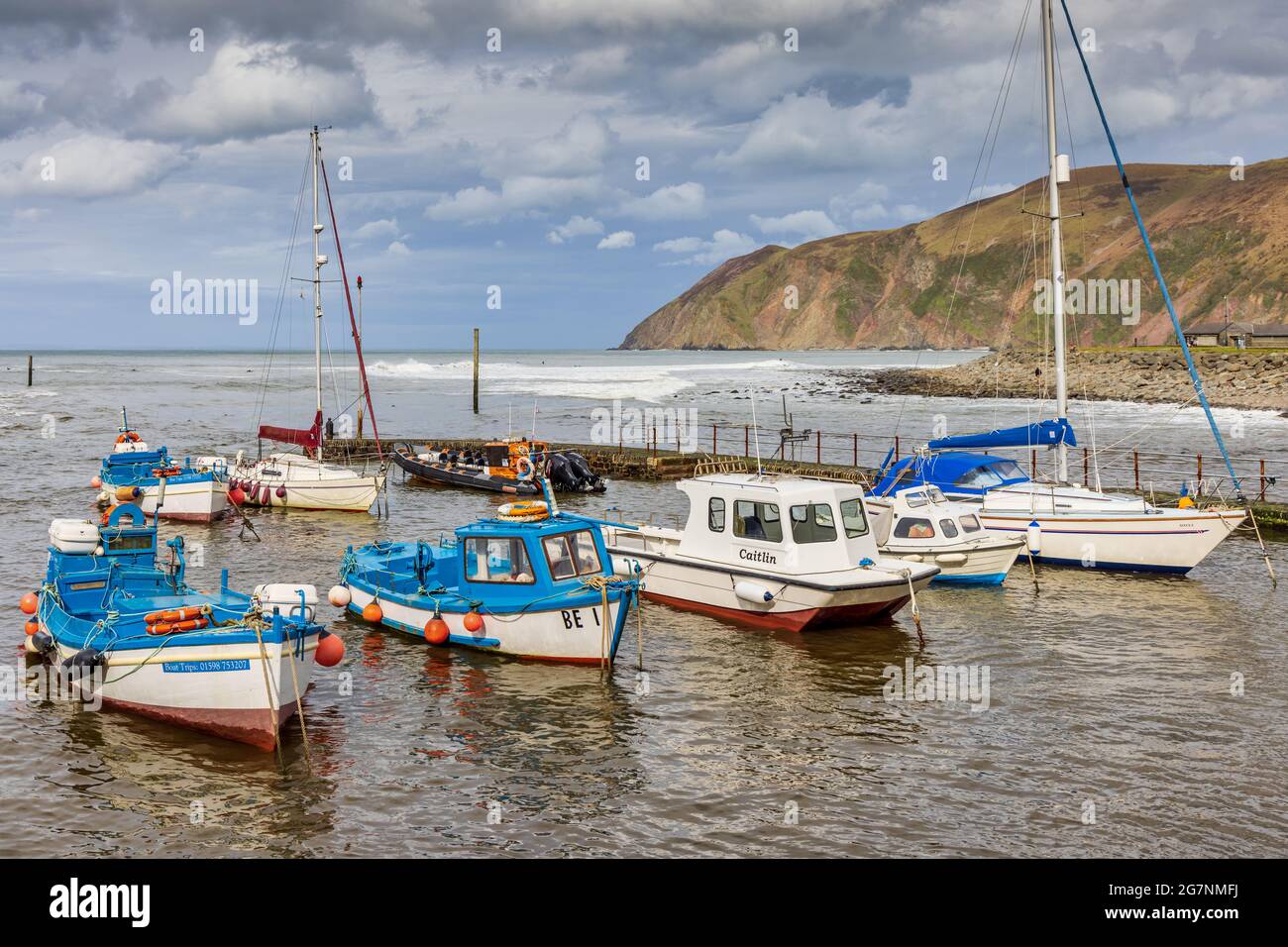 Lynmouth Hafen bei Flut, North Devon, England, Großbritannien Stockfoto
