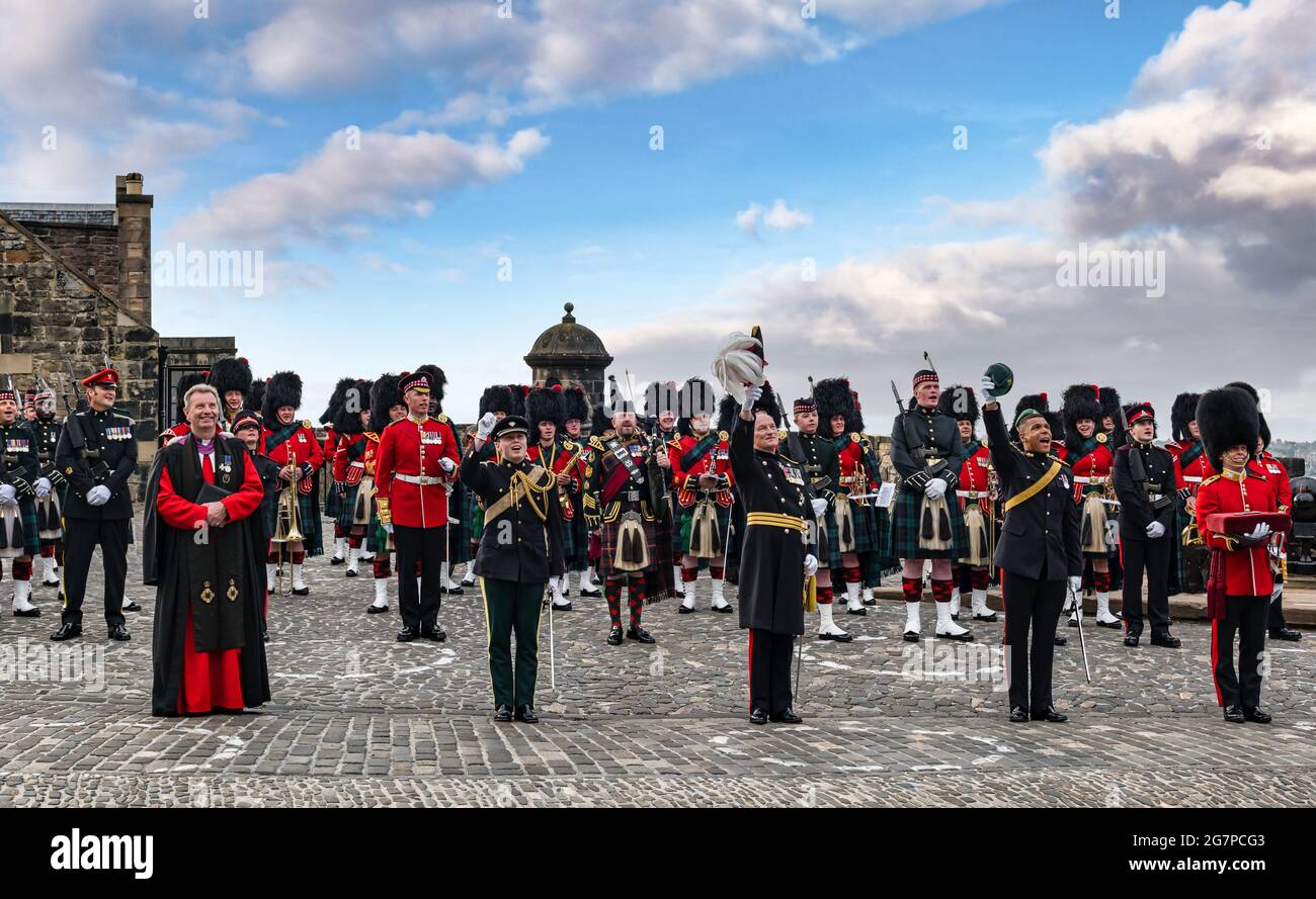 Zeremonie der Installation von Maj Gen Alastair Bruce von Crionaich als Gouverneur von Edinburgh Castle mit schottischen Regimentern, Edinburgh, Schottland, Großbritannien Stockfoto