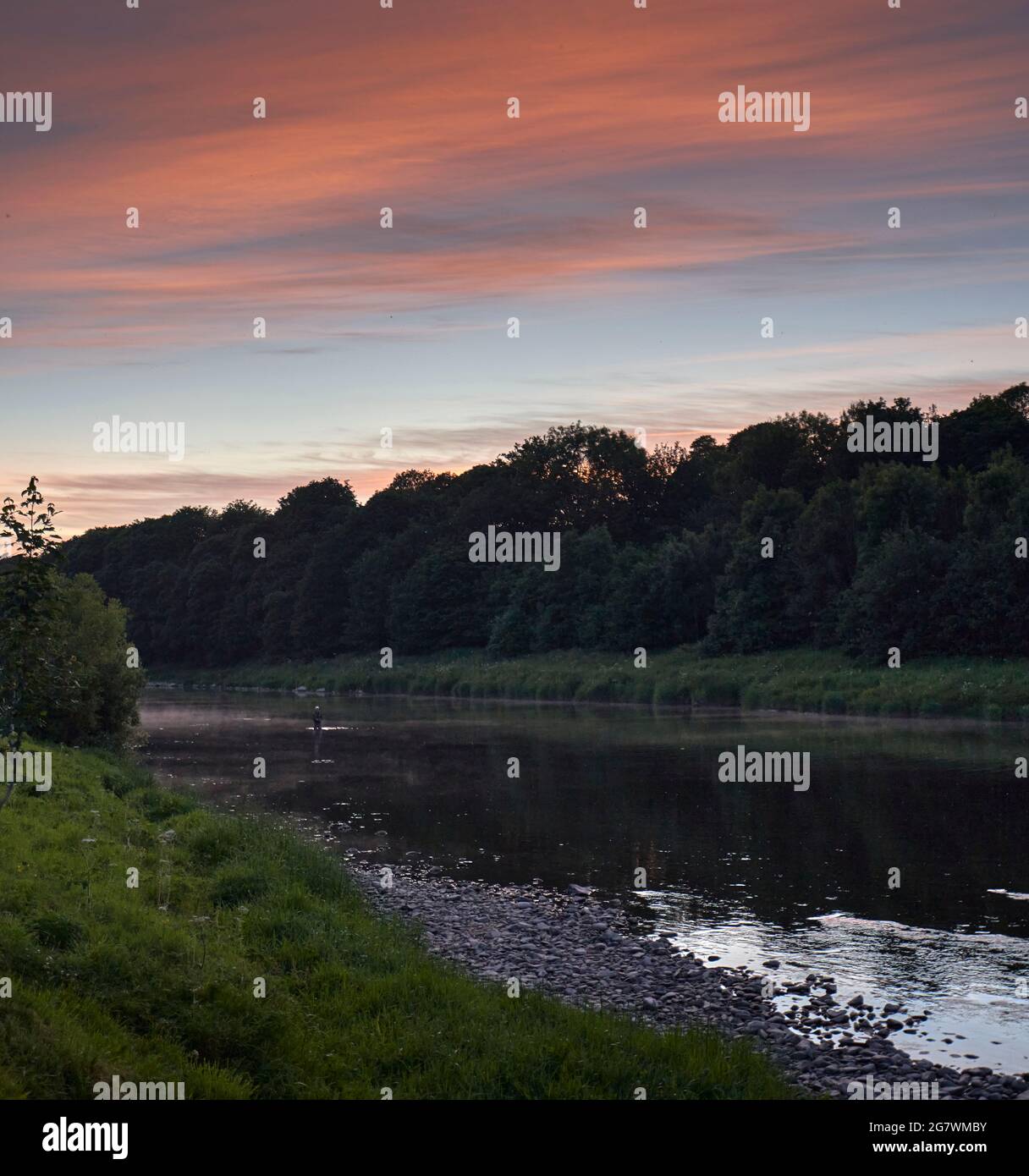 Dämmerung auf dem River Tweed von Darnick in den Scottish Borders Stockfoto