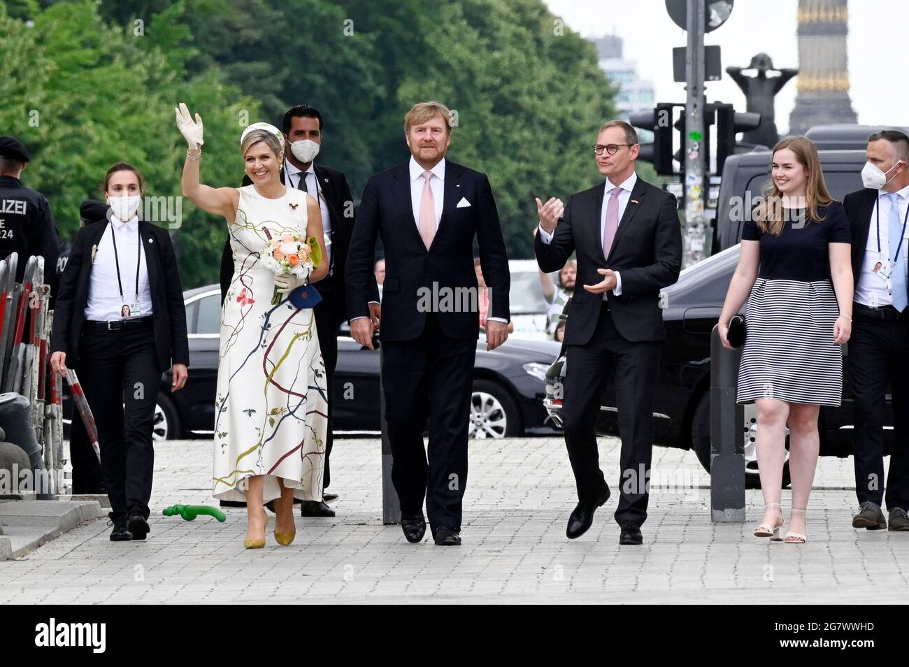 Königin Maxima, König Willem-Alexander von den Niederlanden und Michael Müller besuchen am 5. Juli 2021 das Brandenburger Tor in Berlin. Stockfoto