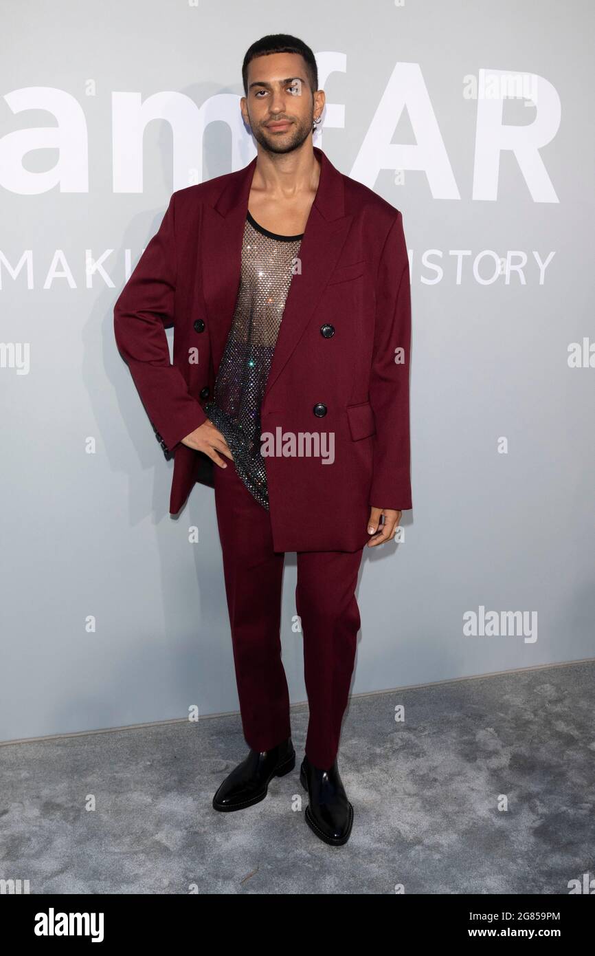Cannes, Frankreich. Juli 2021. Mahmood nimmt am 16. Juli 2021 an der amfar-Gala während der 74. Filmfestspiele von Cannes in der Villa Eilenroc in Antibes, Frankreich, Teil. Quelle: dpa picture Alliance/Alamy Live News Stockfoto