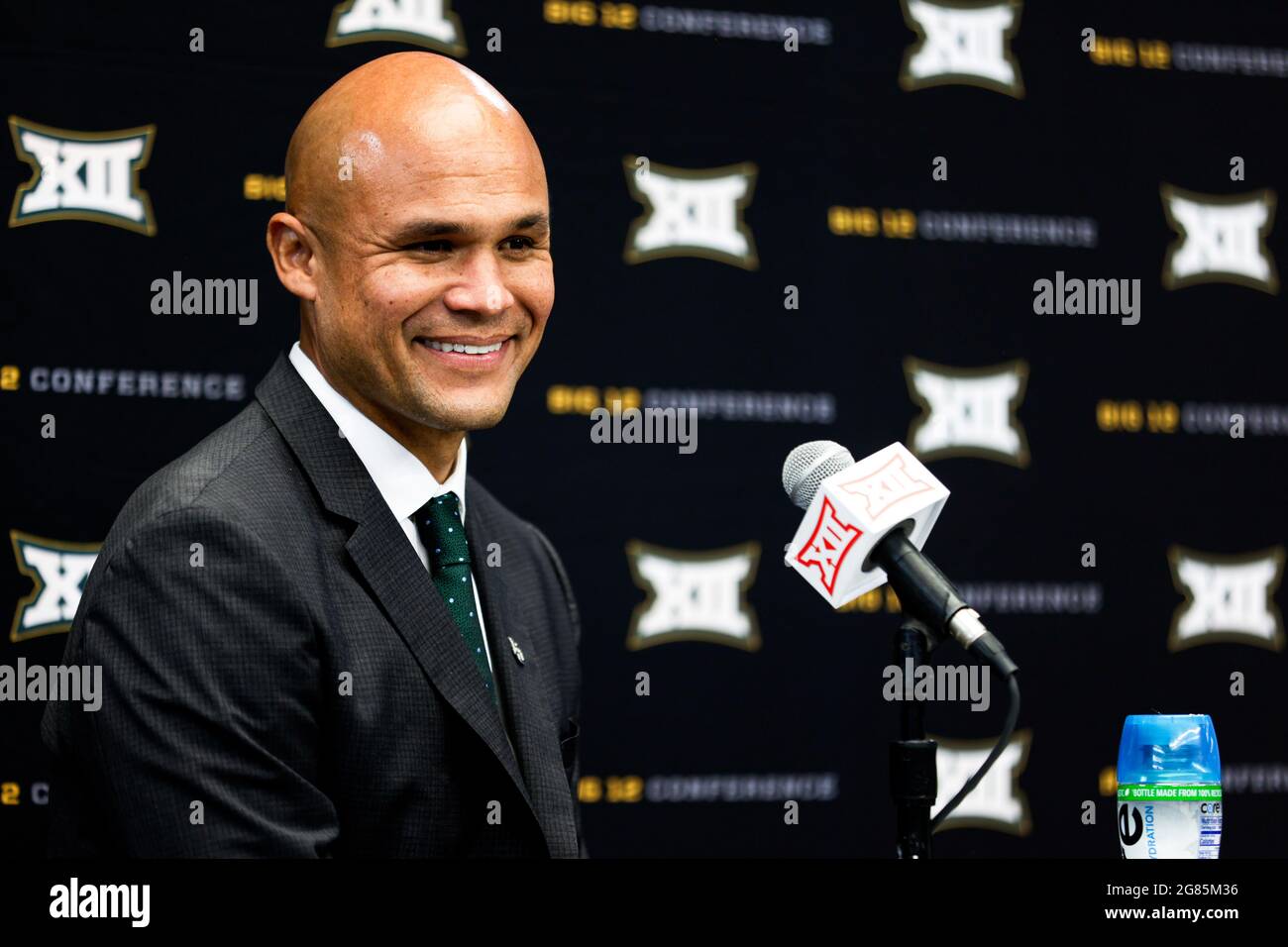 Baylor Bears Cheftrainer Dave Aranda spricht während des Big 12 Conference Media Day, Donnerstag, 15. Juli 2021, in Arlington, TX. (Mario Terrana/Bild von Spor Stockfoto