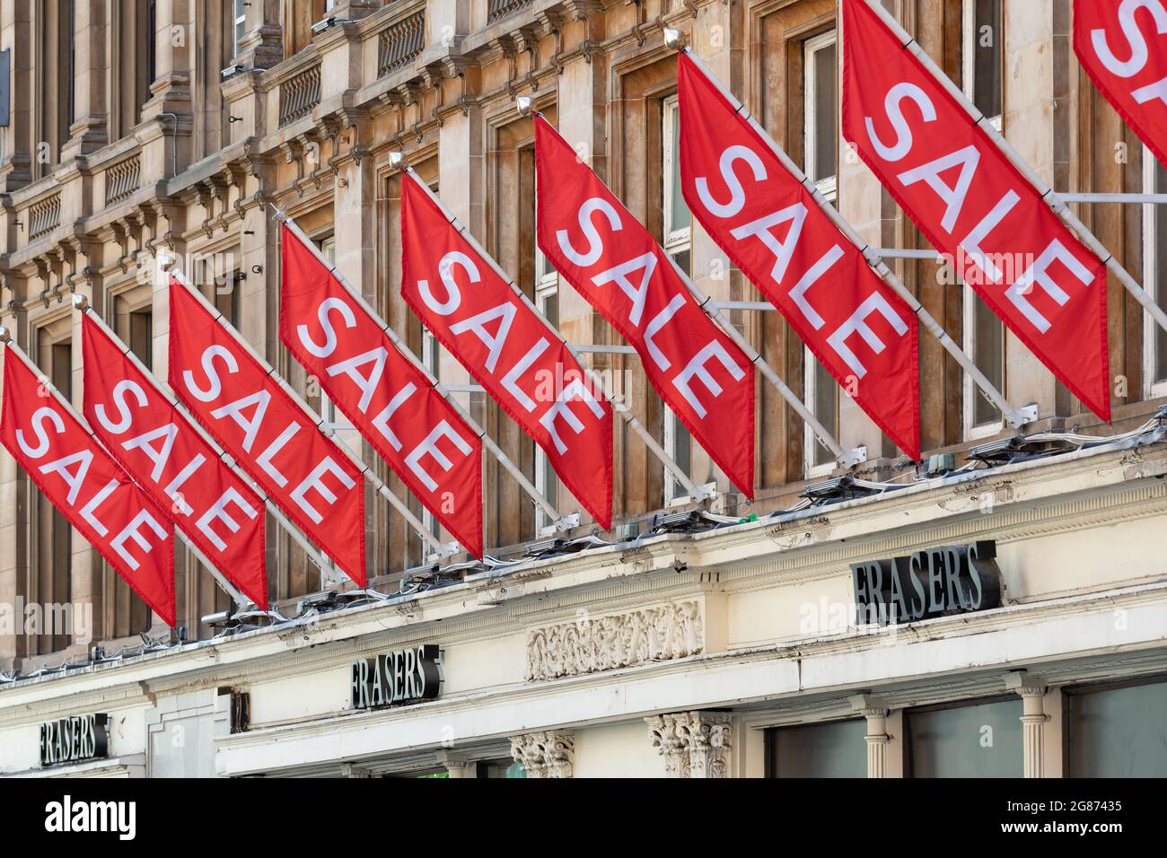 Frasers (House of Fraser) Laden in Glasgow mit Verkaufsflaggen außerhalb, Schottland, Großbritannien Stockfoto