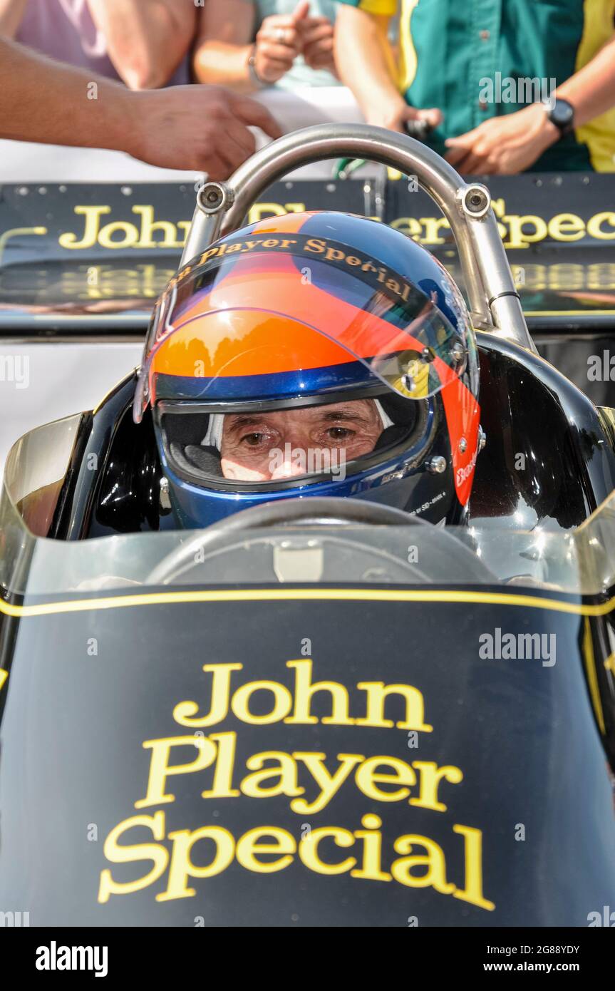 Lotus 72 Formel 1, Grand-Prix-Rennwagen, der beim Goodwood Festival of Speed 2013 die Bergabfahrt vorbereitet Stockfoto