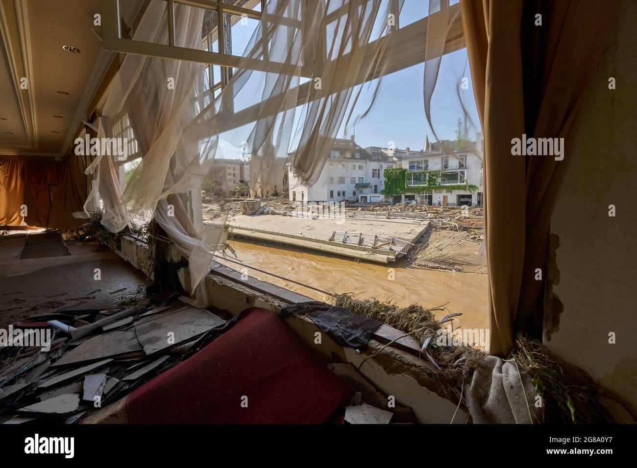 Bad Neuenahr, Deutschland. Juli 2021. Der Kursaal in Bad Neuenahr ist völlig verwüstet. Quelle: Thomas Frey/dpa/Alamy Live News Stockfoto