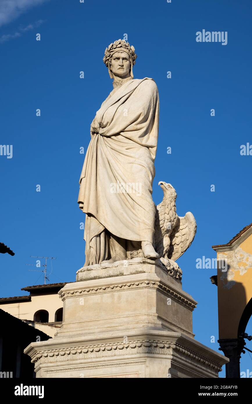 Renaissance-Statue von Dante Alighieri, Piazza Santa Croce, UNESCO-Weltkulturerbe, Altstadt, Florenz, Toskana, Italien Stockfoto