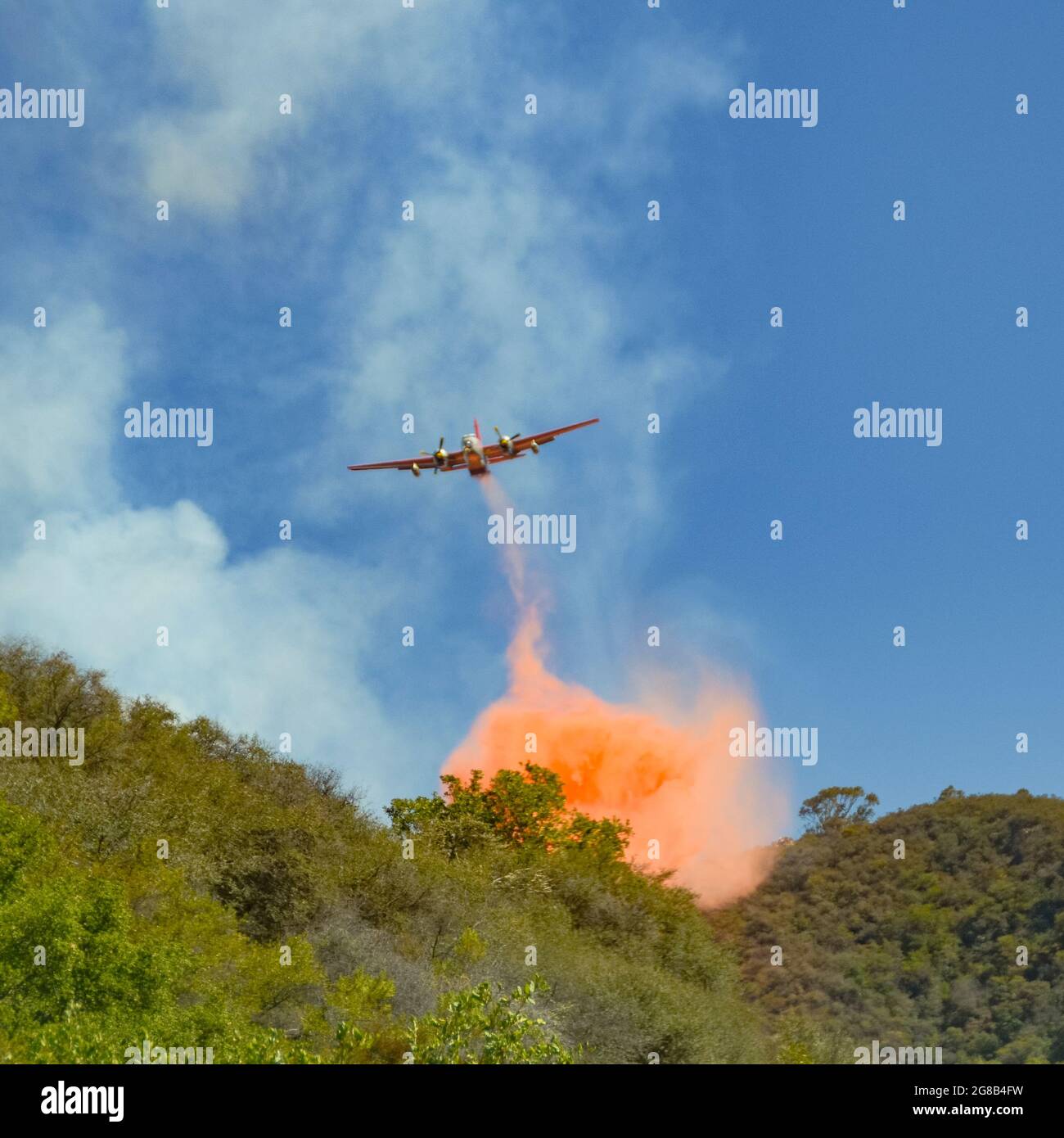 Santa Barbara County Wildfire. Luftbrandbekämpfung Stockfoto