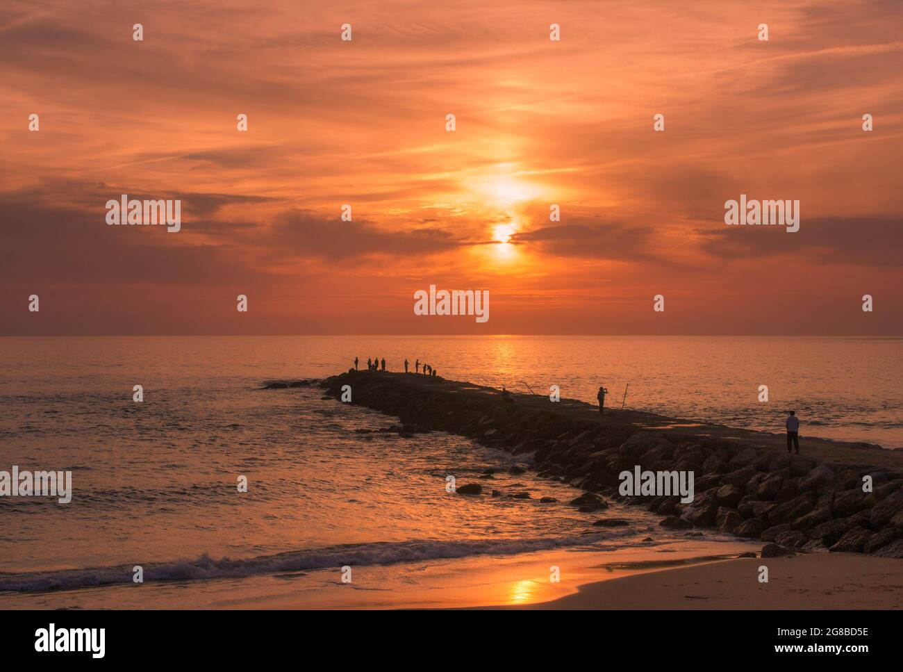 Sonnenuntergang an der Costa de Caparica Stockfoto