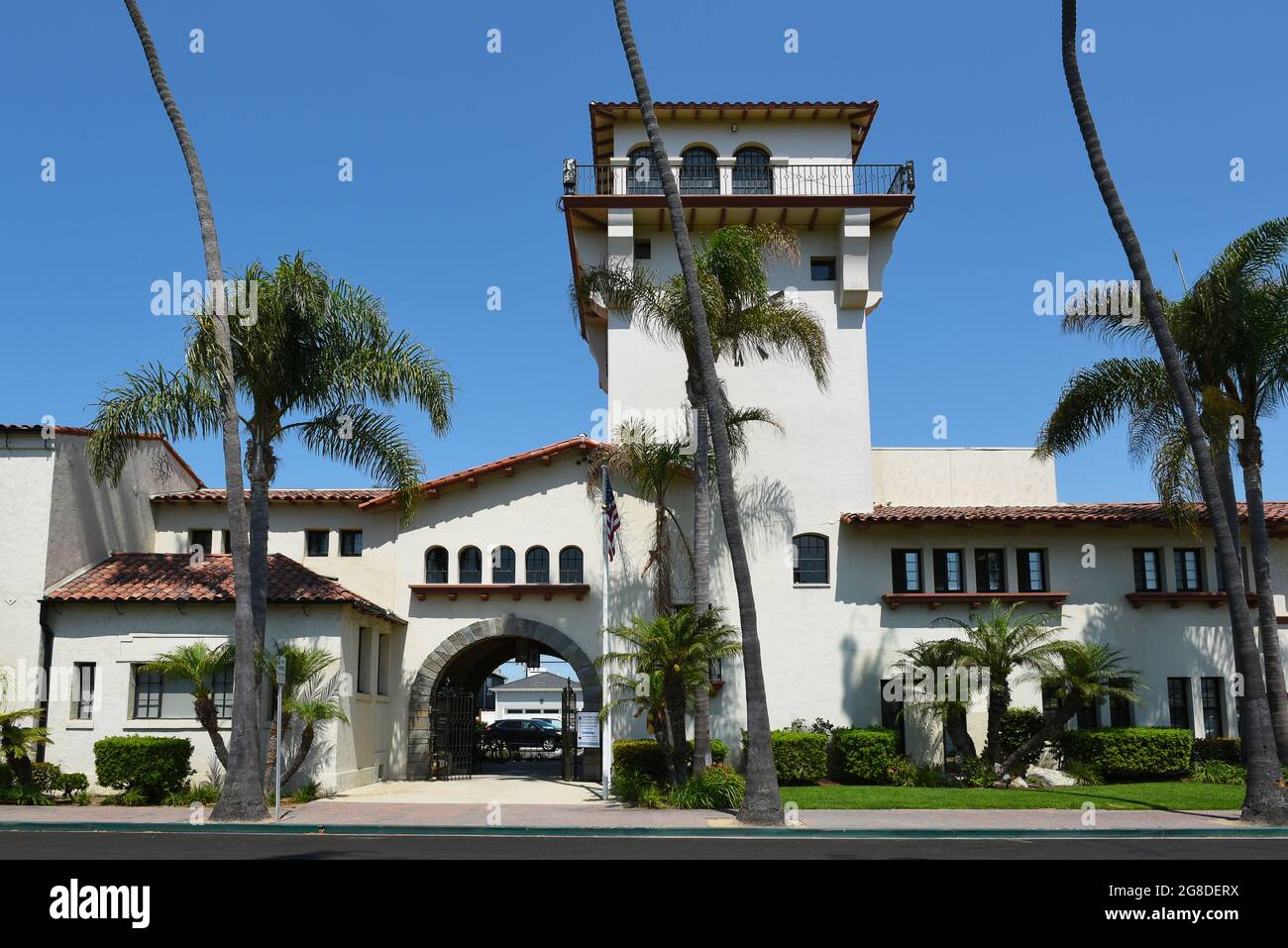 SEAL BEACH, KALIFORNIEN - 16 jul 2021: Das Seal Beach City Administration Building. Stockfoto