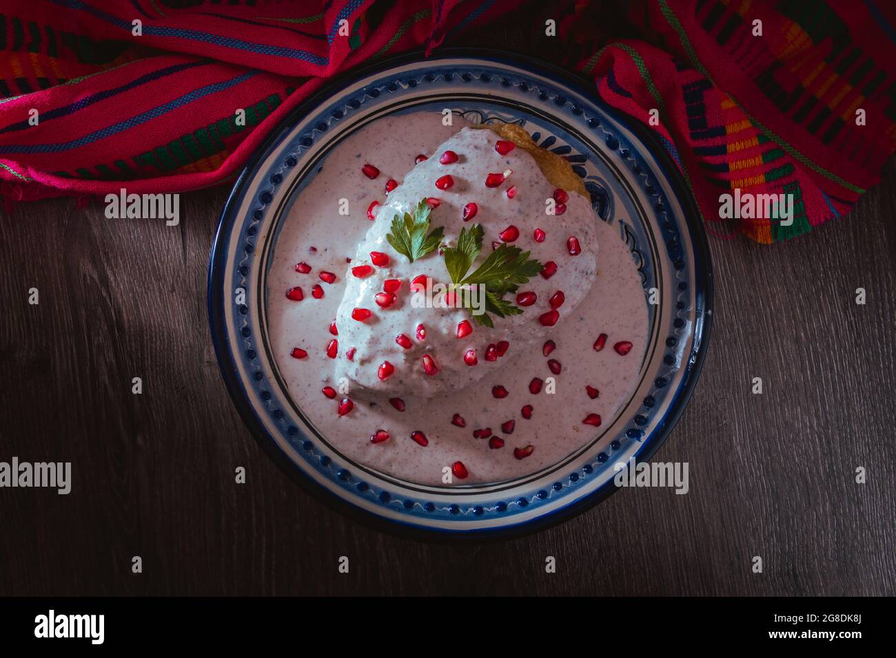 Chile en Nogada, traditionelle mexikanische Küche in Puebla Stockfoto