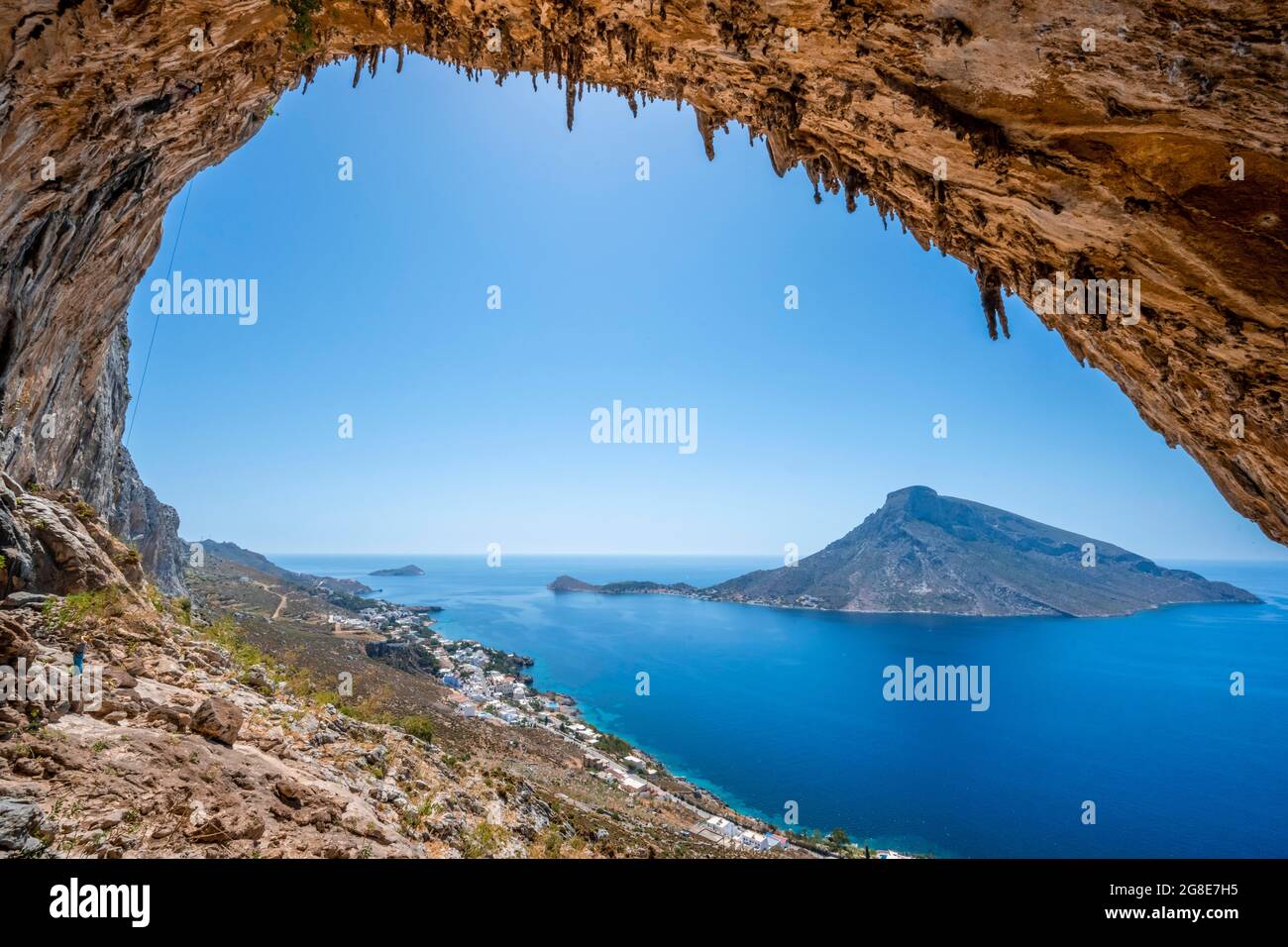 Grande Grotta, Sektor Armeos, Klettergebiet für Sportklettern, Insel Telendos, Kalymnos, Dodekanes, Griechenland Stockfoto