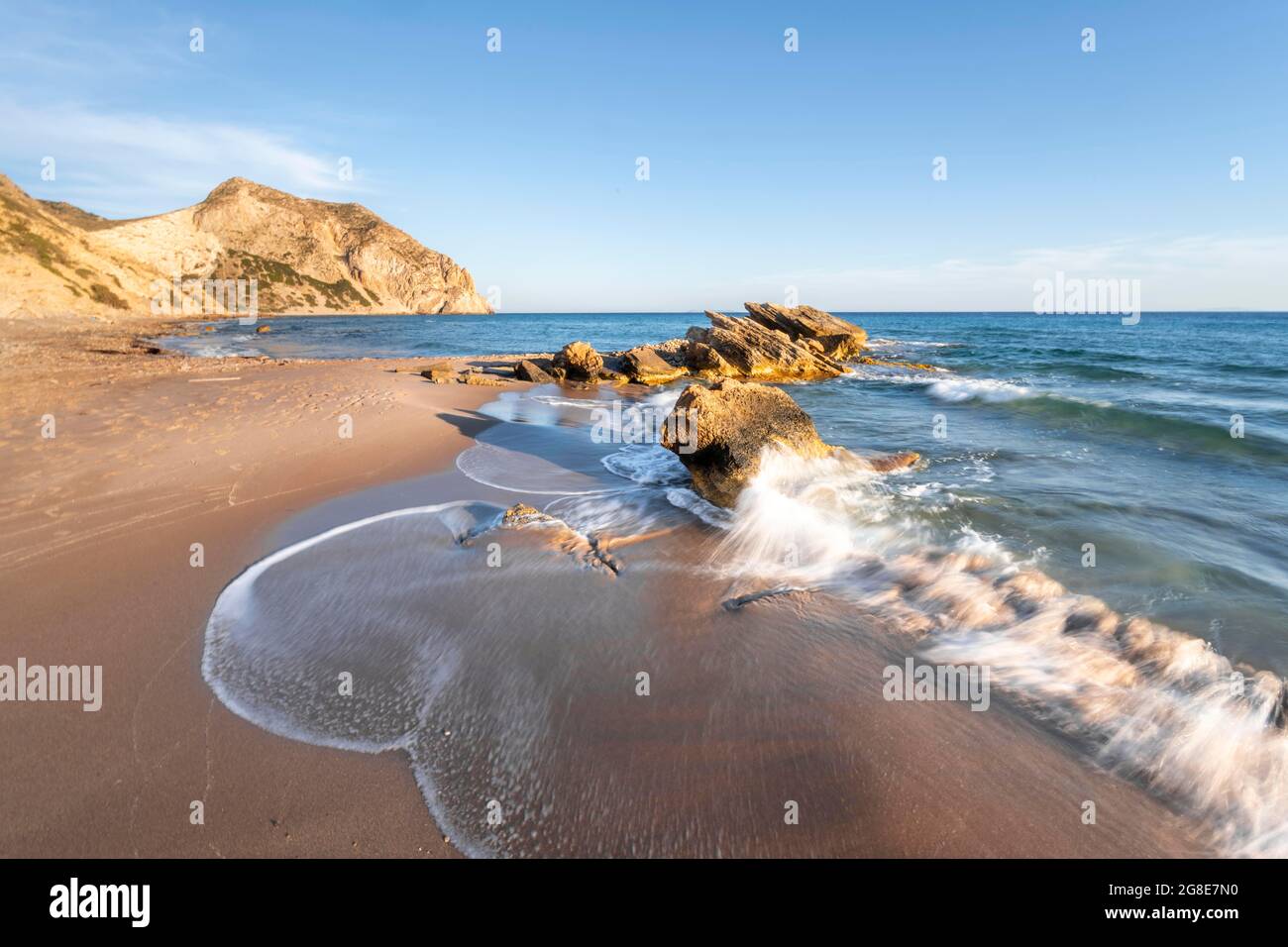 Küste am Paradise Beach, Strand und Türkismeer, Kos, Dodekanes, Griechenland Stockfoto