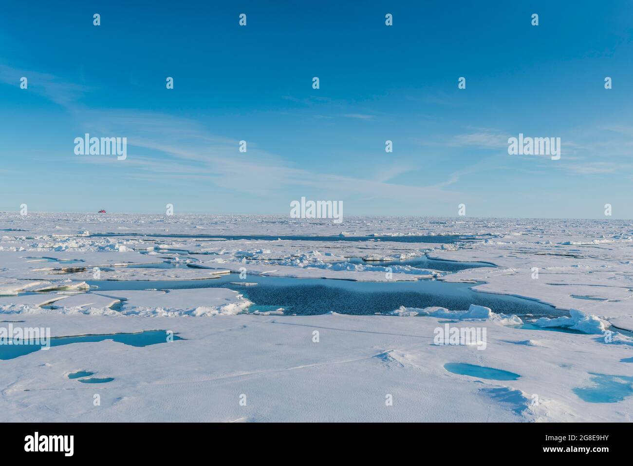 Luftaufnahme des schmelzenden Eises am Nordpol, Arktis Stockfoto