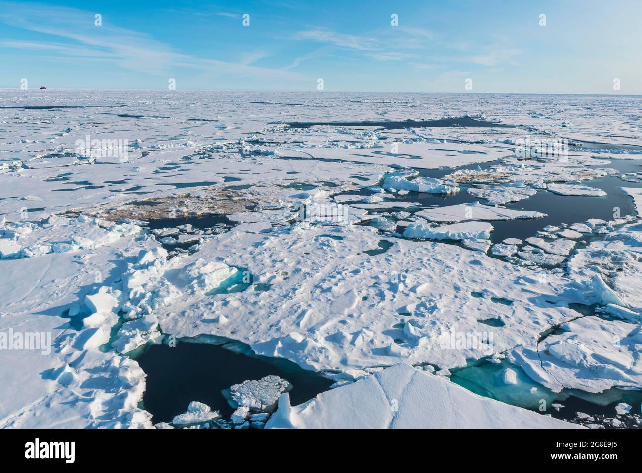 Luftaufnahme des schmelzenden Eises am Nordpol, Arktis Stockfoto