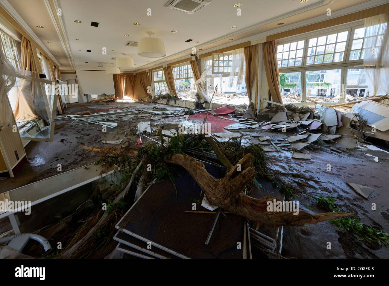 Bad Neuenahr, Deutschland. Juli 2021. Der Kursaal in Bad Neuenahr ist völlig verwüstet. Quelle: Thomas Frey/dpa/Alamy Live News Stockfoto