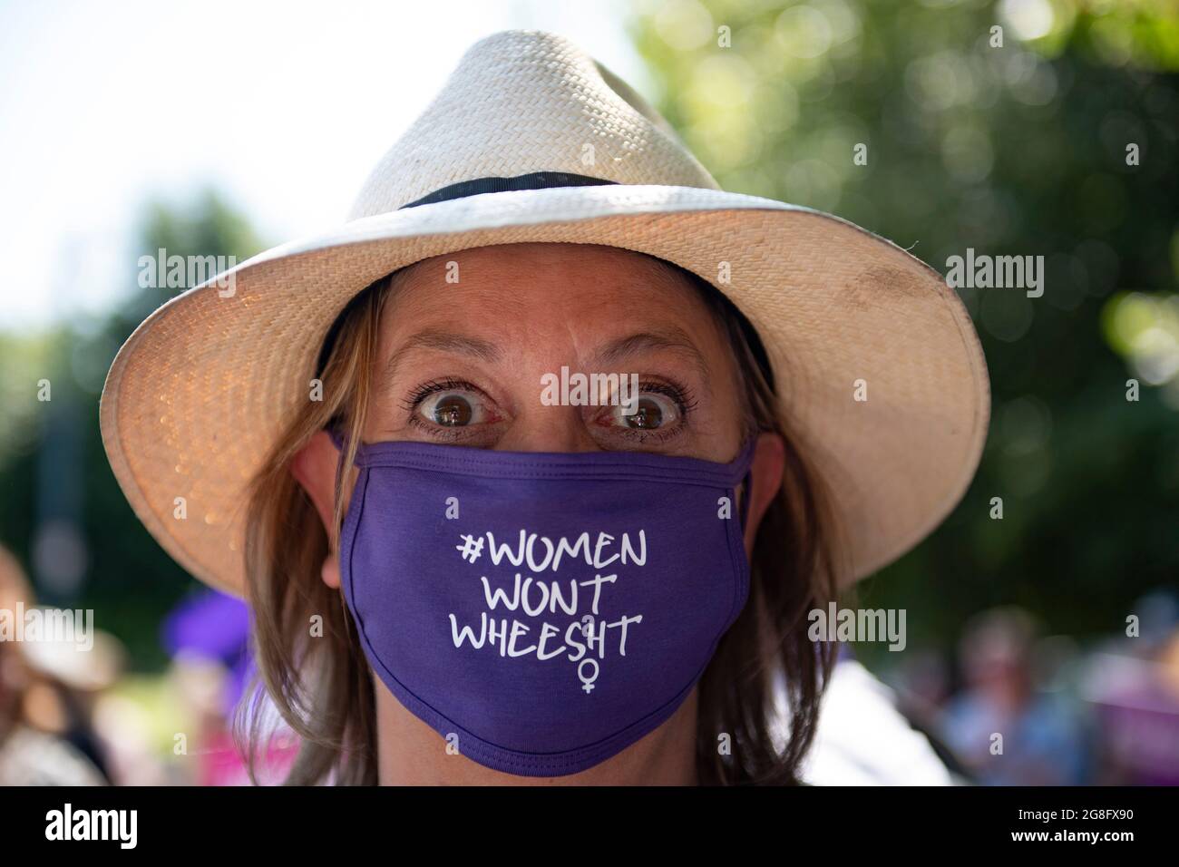 Glasgow, Schottland, Großbritannien. 20. Juli 2021. IM BILD: Frauen werden nicht an der Wheesht-Kundgebung in der Rednerecke von Glasgow Green teilnehmen. Wenn gewählte Vertreter nicht auf Frauen hören, werden Frauen einen Weg finden, gehört zu werden. Sie haben sich heute hier versammelt, um öffentlich zu sprechen und zu protestieren, dass ihre Rechte durch die neuen vorgeschlagenen Gesetze zur Gleichstellung von Frauen und Männern durch die schottische Regierung nach Marion Millar, Ein Buchhalter, der für eine geschlechterkritische feministische Gruppe in Schottland arbeitet, wurde wegen angeblich homophober und transphober Tweets angeklagt. Quelle: Colin D Fisher/Alamy Live News. Stockfoto