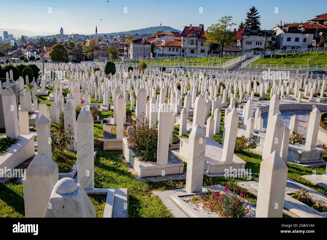 Märtyrer-Gedenkfriedhof Kovaci, der Hauptfriedhof für Soldaten der bosnischen Armee, Stari Grad, Sarajevo, Bosnien, Europa Stockfoto