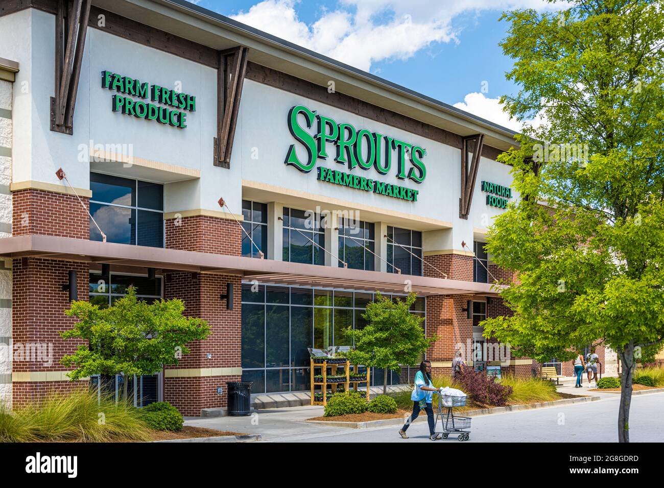 Sprouts Farmers Market, eine Lebensmittelkette mit frischen Produkten auf dem Bauernhof, in Tucker (Metro Atlanta), Georgia. (USA) Stockfoto