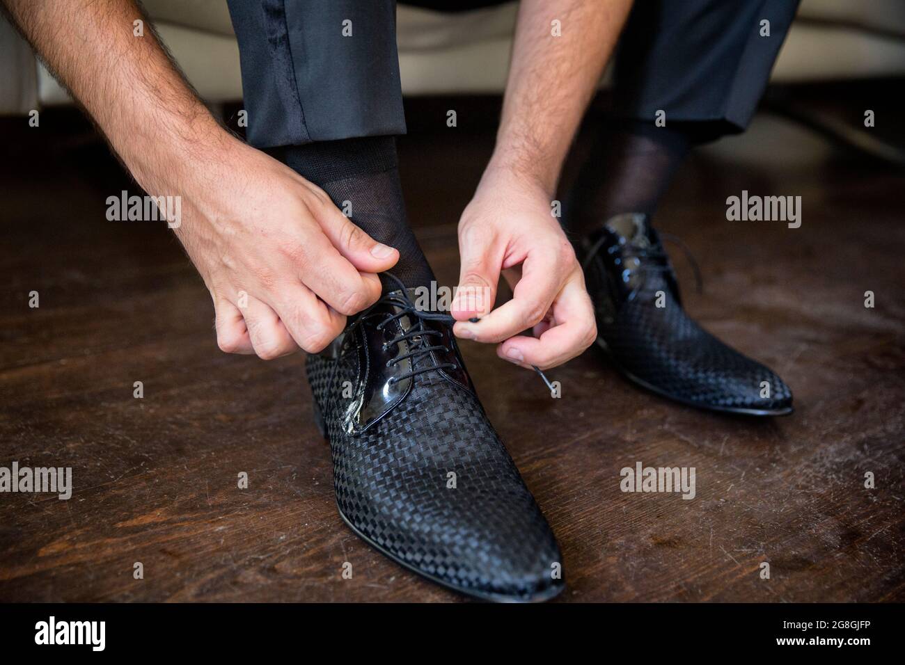 Schuhe Für Den Bräutigam, Hochzeitsvorbereitung, Bräutigam Stockfoto