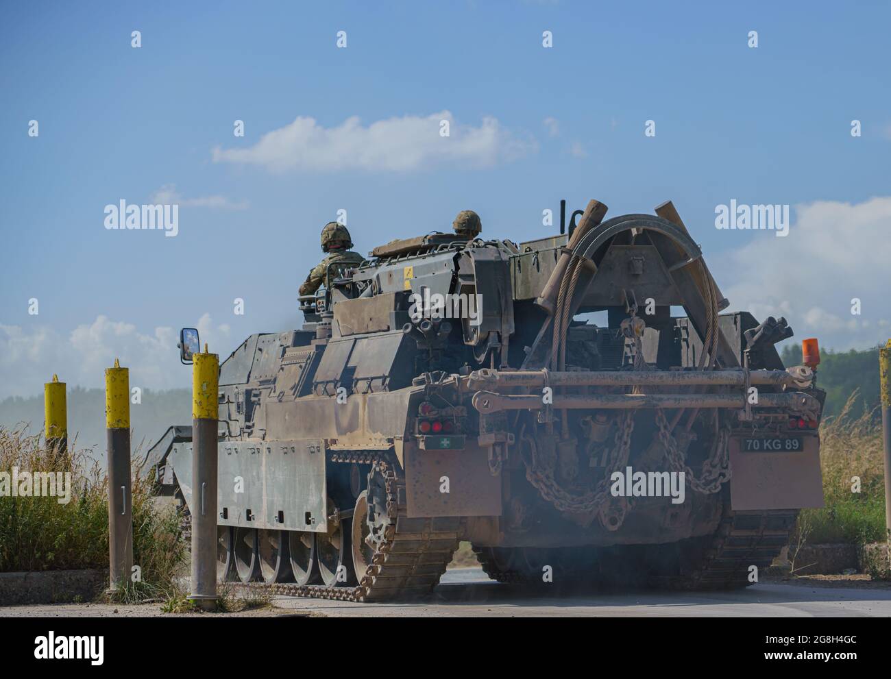 British Army Challenger Armored Repair and Recovery Vehicle (CRARRV) bei einer militärischen Trainingsübung in der salisbury-Ebene in wiltshire Stockfoto