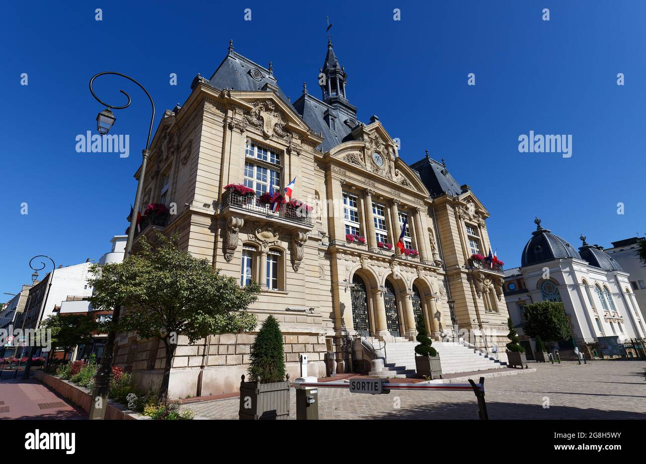 Rathaus Suresnes . Es ist Gemeinde des Departements Hauts-de-seine in der Region Ile-de-France. Stockfoto