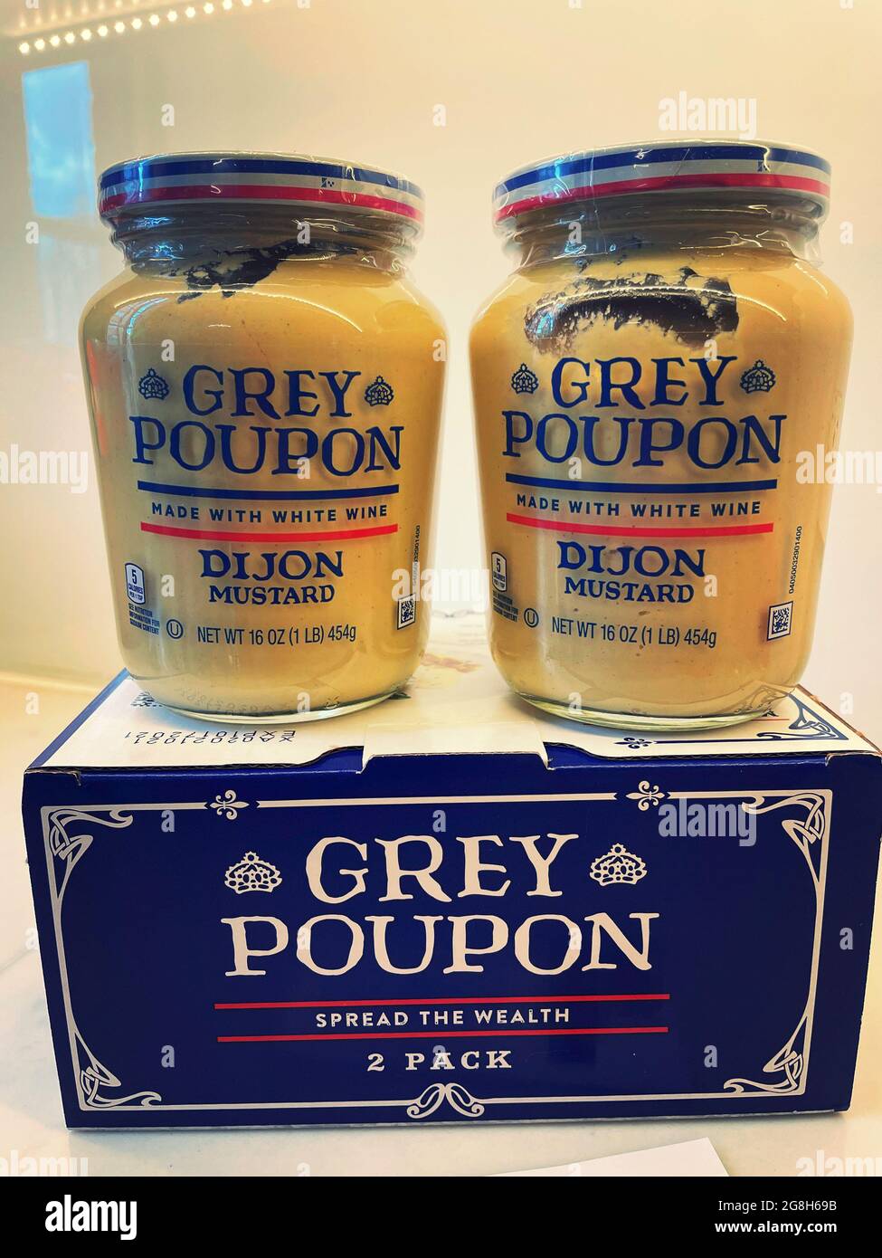 Hard of Grey POUPON Dijon Senf, USA Stockfoto