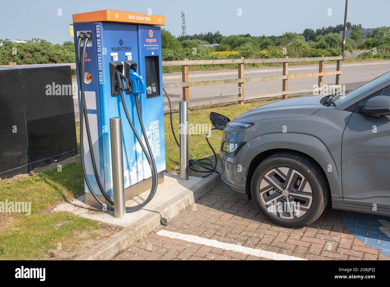 Schnellladestation Für Elektroautos Stockfotos und -bilder Kaufen - Alamy