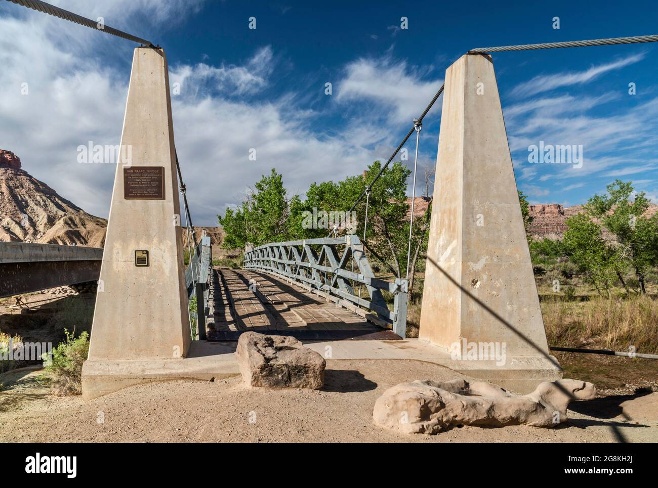 The Swinging Bridge alias San Rafael Bridge, 1937, über dem San Rafael River, in der Nähe von Buckhorn Wash, San Rafael Swell Area, Utah, USA Stockfoto