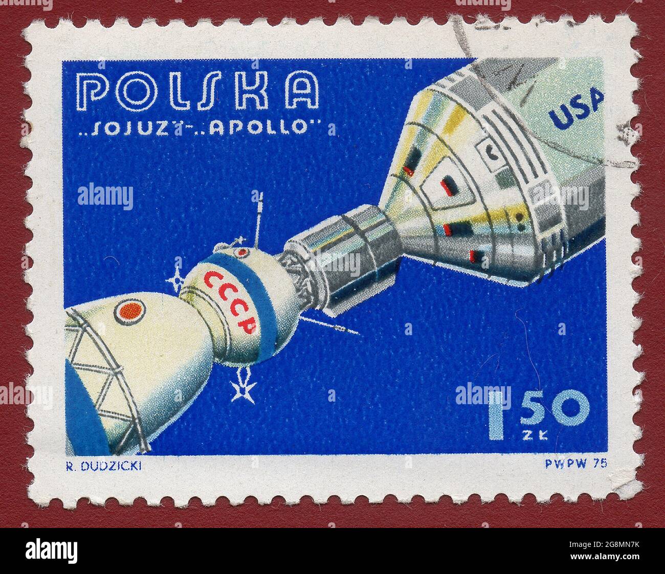 Polen - UM 1975: Eine in Polen gedruckte Briefmarke zeigt einen experimentellen Flug der Sojus- und Apollo-Raumsonde, um 1975. Stockfoto
