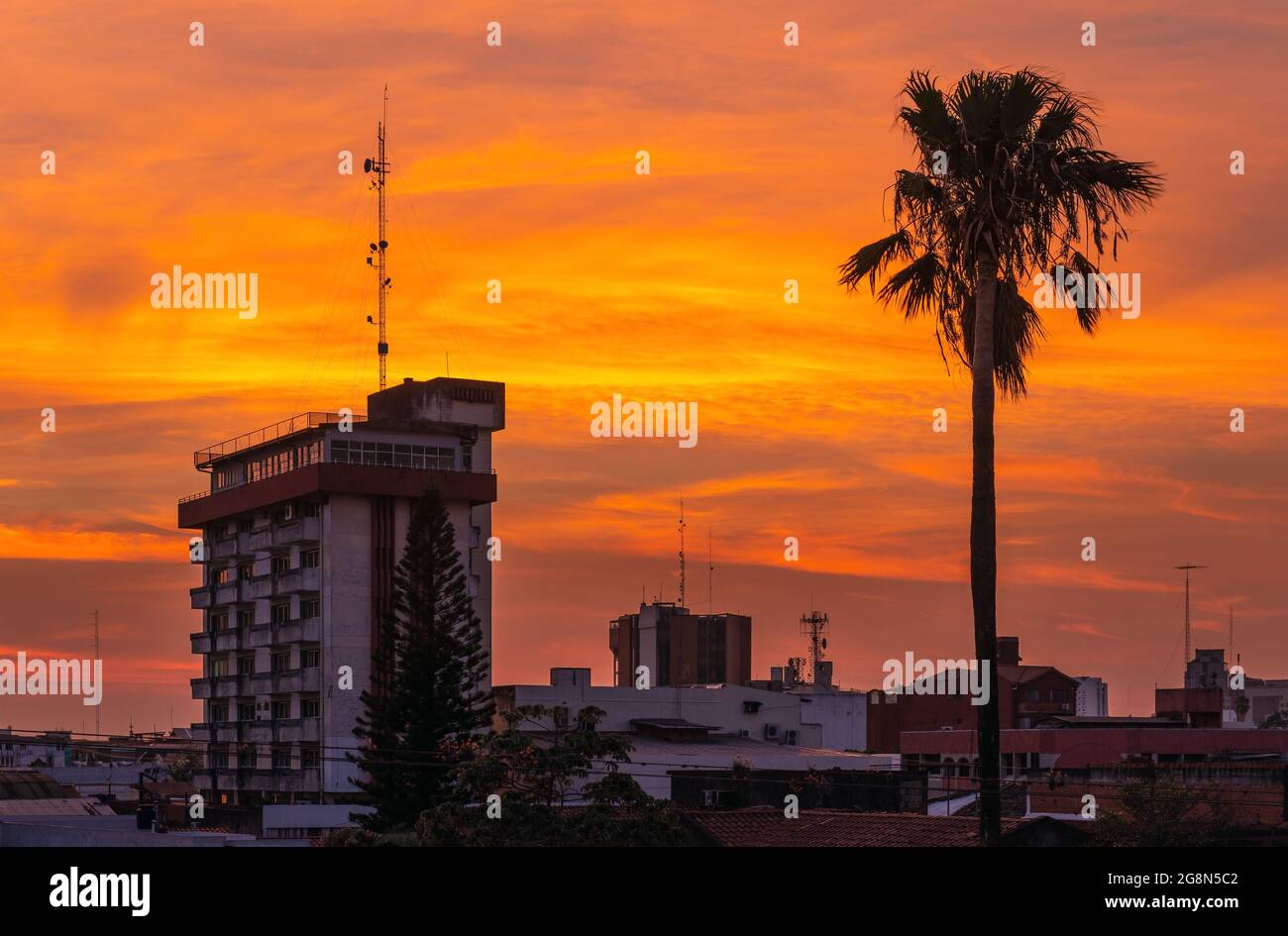 Santa Cruz de la Sierra Stadt bei Sonnenaufgang, Bolivien. Stockfoto