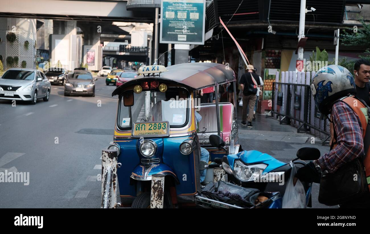 Tuk Tuk Taxi Transport Handel und Wirtschaft Bangkok Thailand Stockfoto