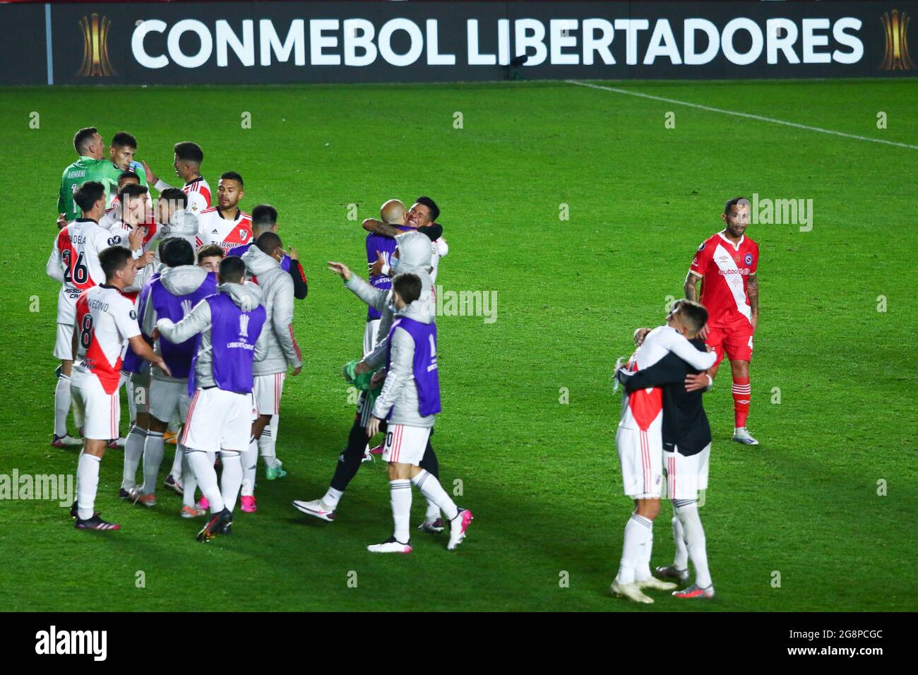 BUENOS AIRES; 21.07.2021: Argentinos Juniors und River Plate während der Runde des 16-Matches für CONMEBOL Libertadores im Stadion Diego Maradona Stockfoto