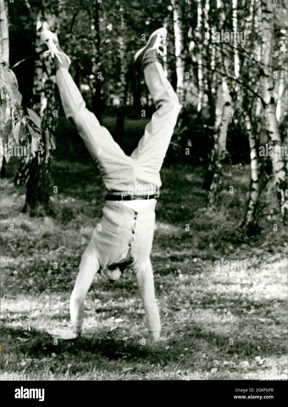 Bei den Dreharbeiten zum Film 'zum Ruf des Sports': Dieter Prochnow, aufgenommen in einer Drehpause vor dem Untergang. Stockfoto