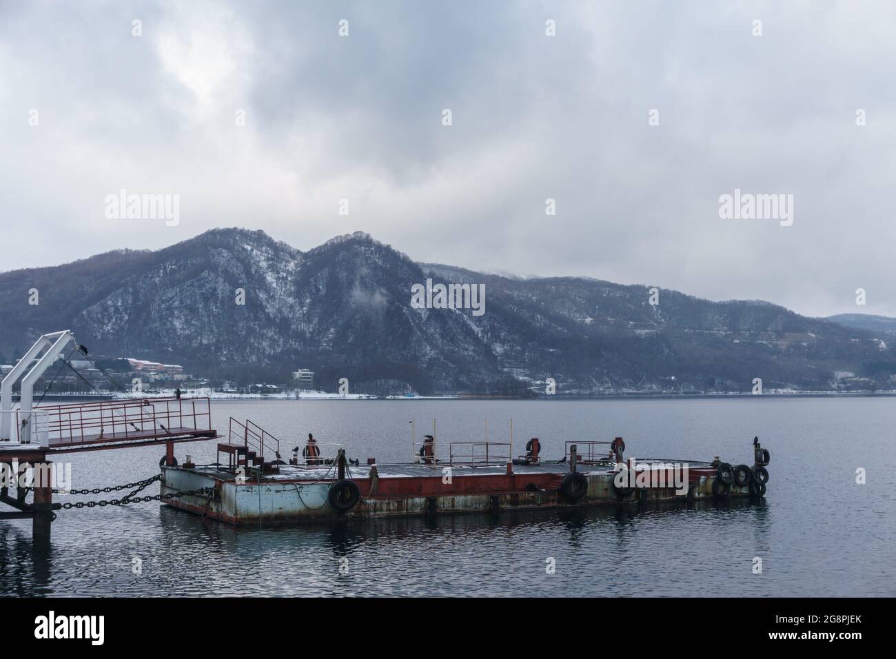 Schöne Aussicht auf den See Toya im Shikotsu-Toya Nationalpark, Hokkaido, Japan. Stockfoto