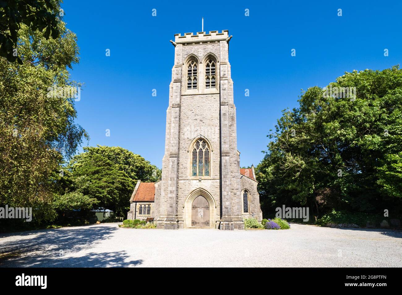 16.07.21 Silverdale, Lancashire, Großbritannien die St. John's Church befindet sich in Emesgate Lane, Silverdale, Lancashire, England. Es ist eine aktive anglikanische Pfarrkirche Stockfoto