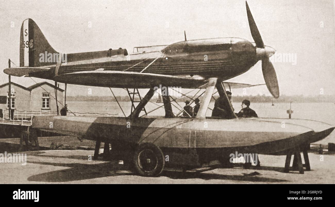 Ein frühes gedrucktes Foto des (damals) neuen Vickers Supermarine-Flugzeugs. Die Firma Supermarine war ein britischer Flugzeughersteller, der vor allem für die Herstellung des Spitfire-Kampfflugzeugs während des Zweiten Weltkriegs bekannt ist Stockfoto